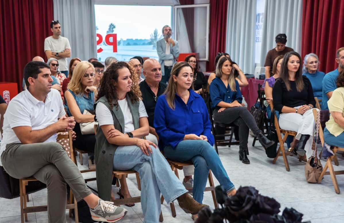 El PSOE homenajea a las víctimas de violencia machista en Lanzarote. El PSOE homenajea a las víctimas de violencia machista en Lanzarote.
