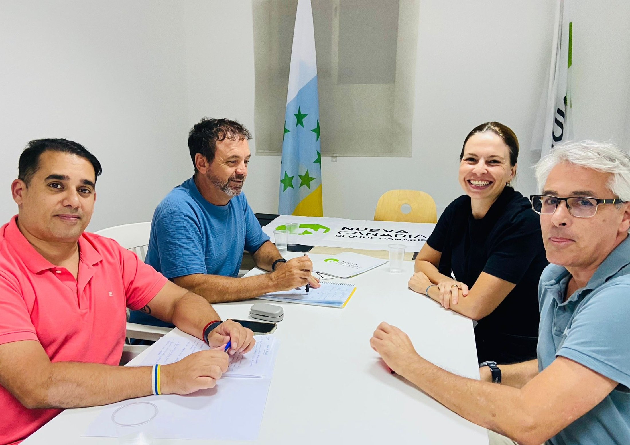 Reunión de Nueva Canarias con vecinos de Masdache