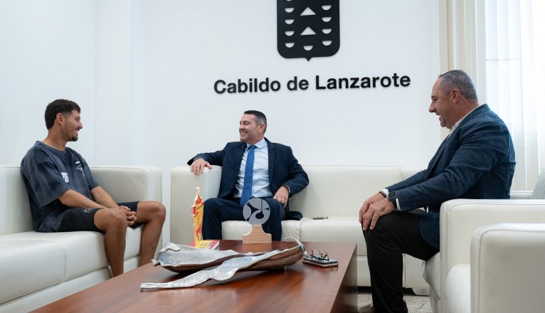 11.14.2025 CAMPEON Y SUBCAMPEONA KAYAK MOTO ACUATICA00001dd