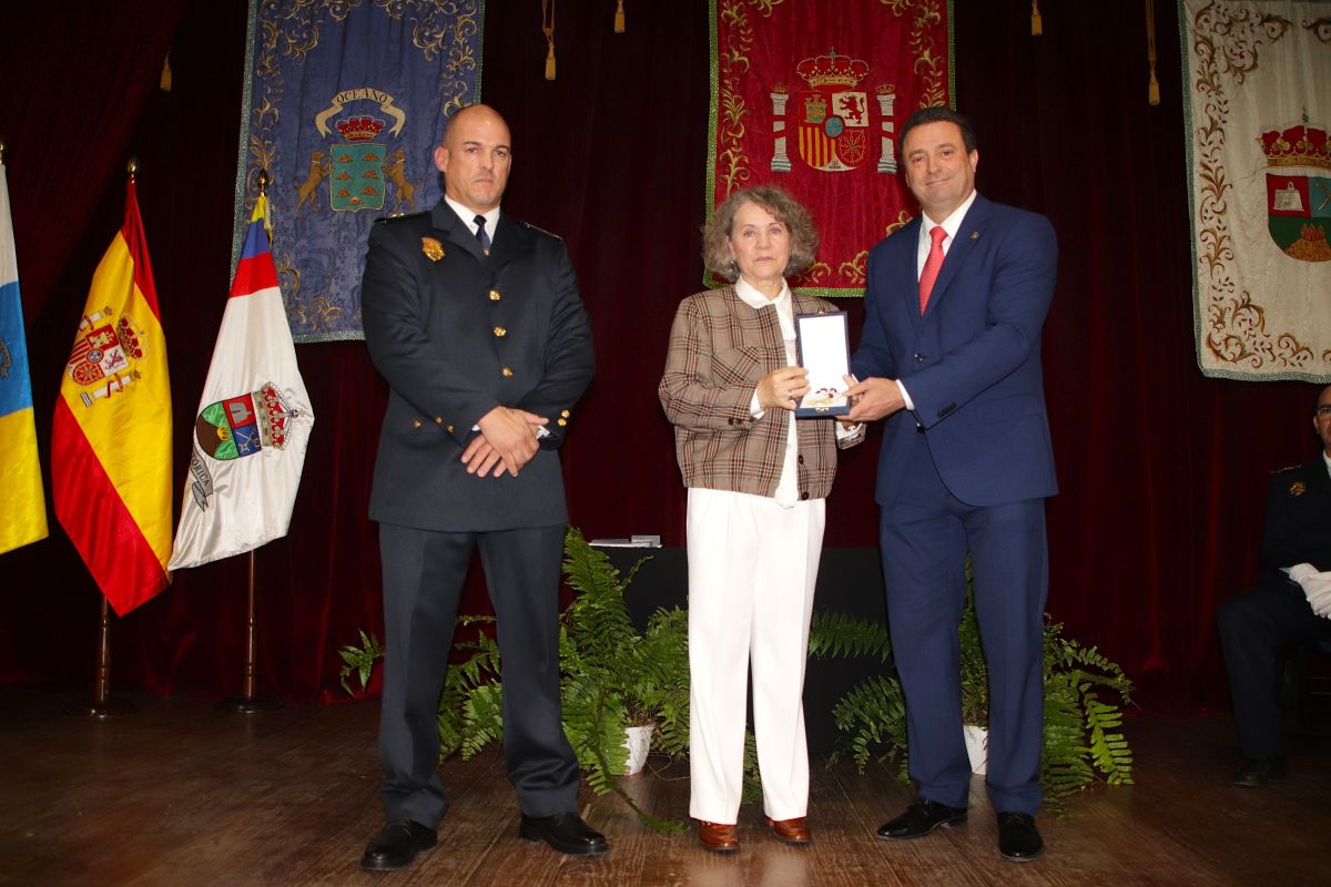 Homenaje de Yaiza a la primera policía de Lanzarote Homenaje de Yaiza a la primera policía de Lanzarote