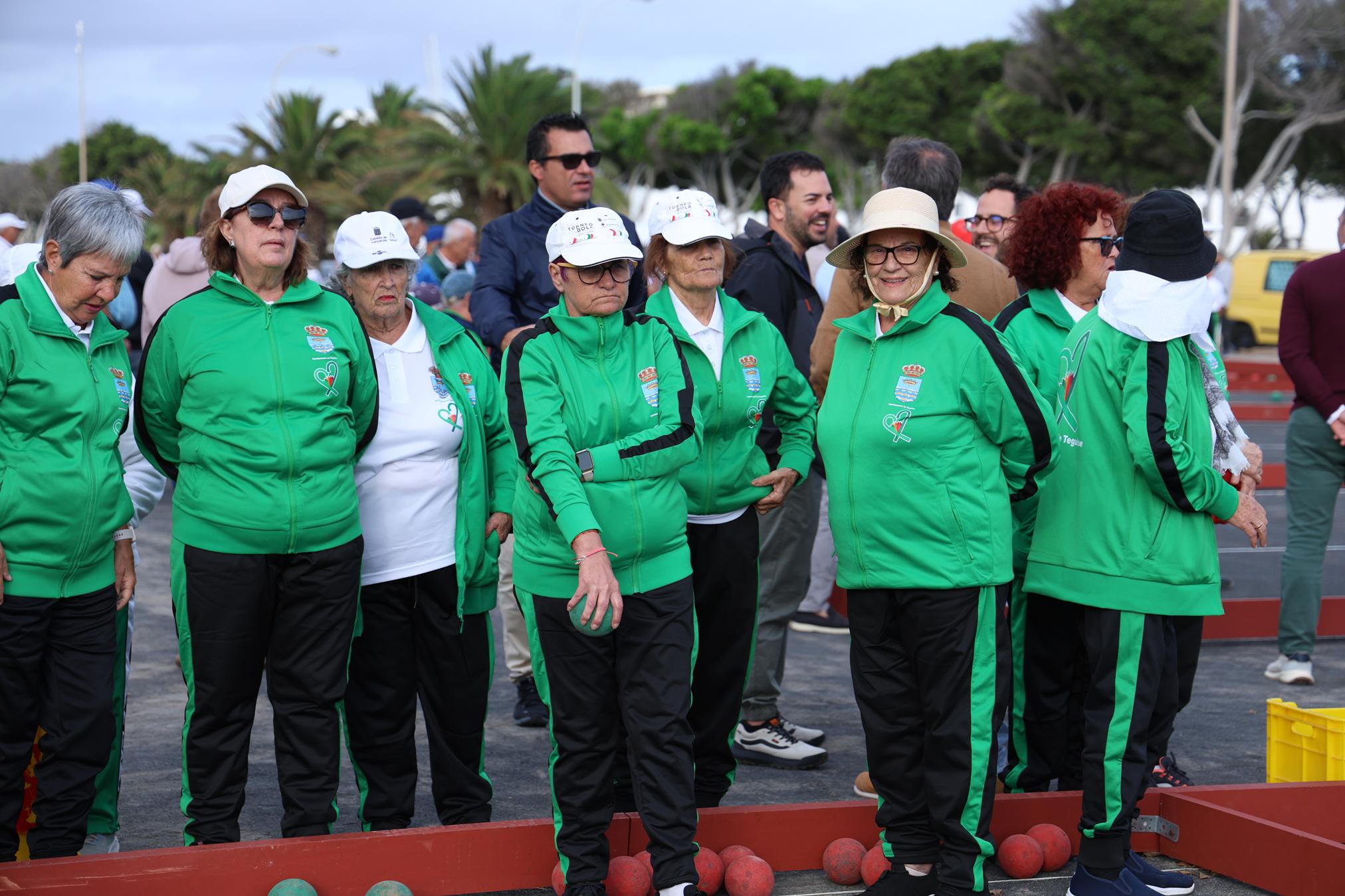 XXIV edición del Torneo de Bola Canaria de Madera “Abuelos Conejeros”. Foto: La Voz XXIV edición del Torneo de Bola Canaria de Madera “Abuelos Conejeros”. Foto: La Voz