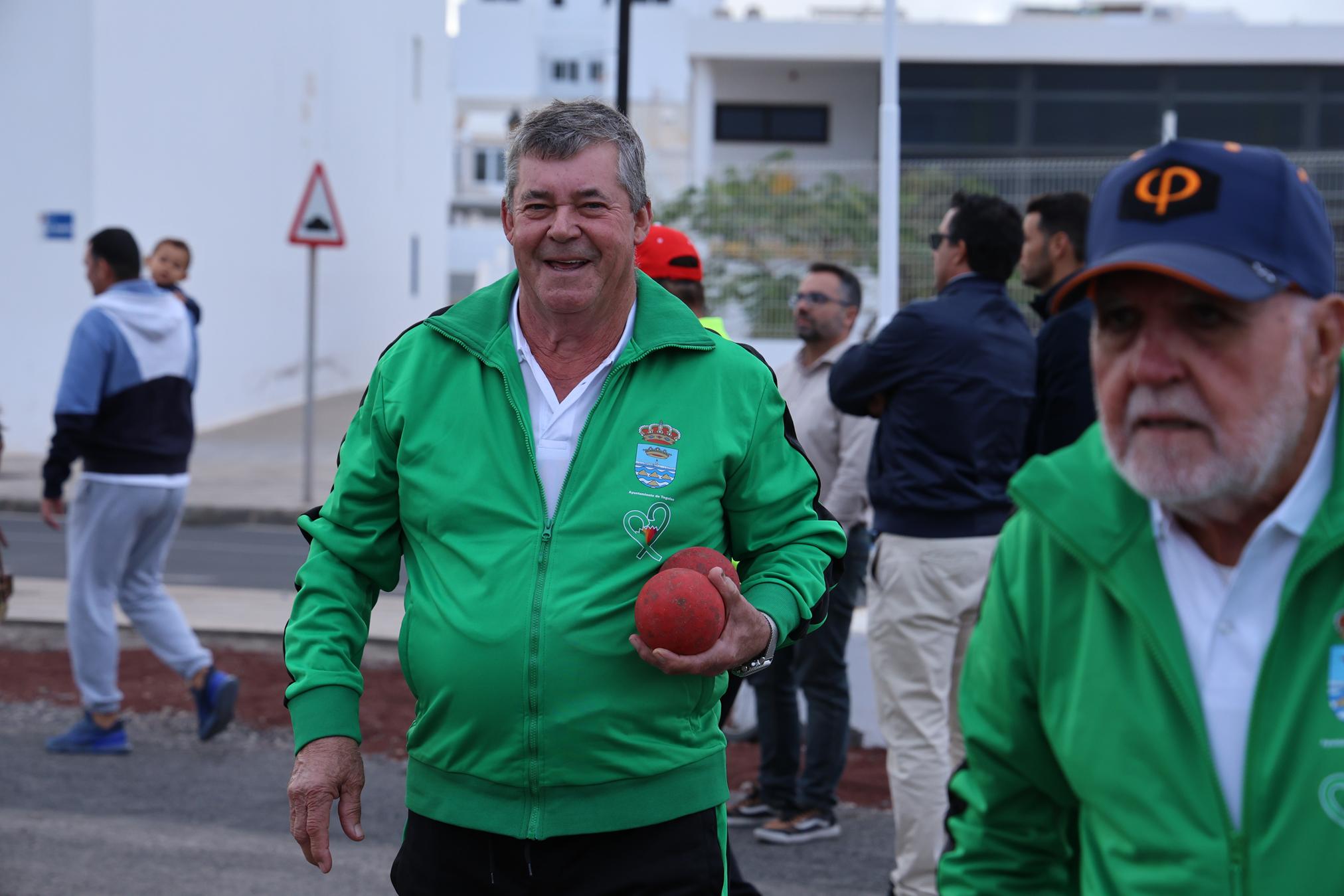 XXIV edición del Torneo de Bola Canaria de Madera “Abuelos Conejeros”. Foto: La Voz XXIV edición del Torneo de Bola Canaria de Madera “Abuelos Conejeros”. Foto: La Voz