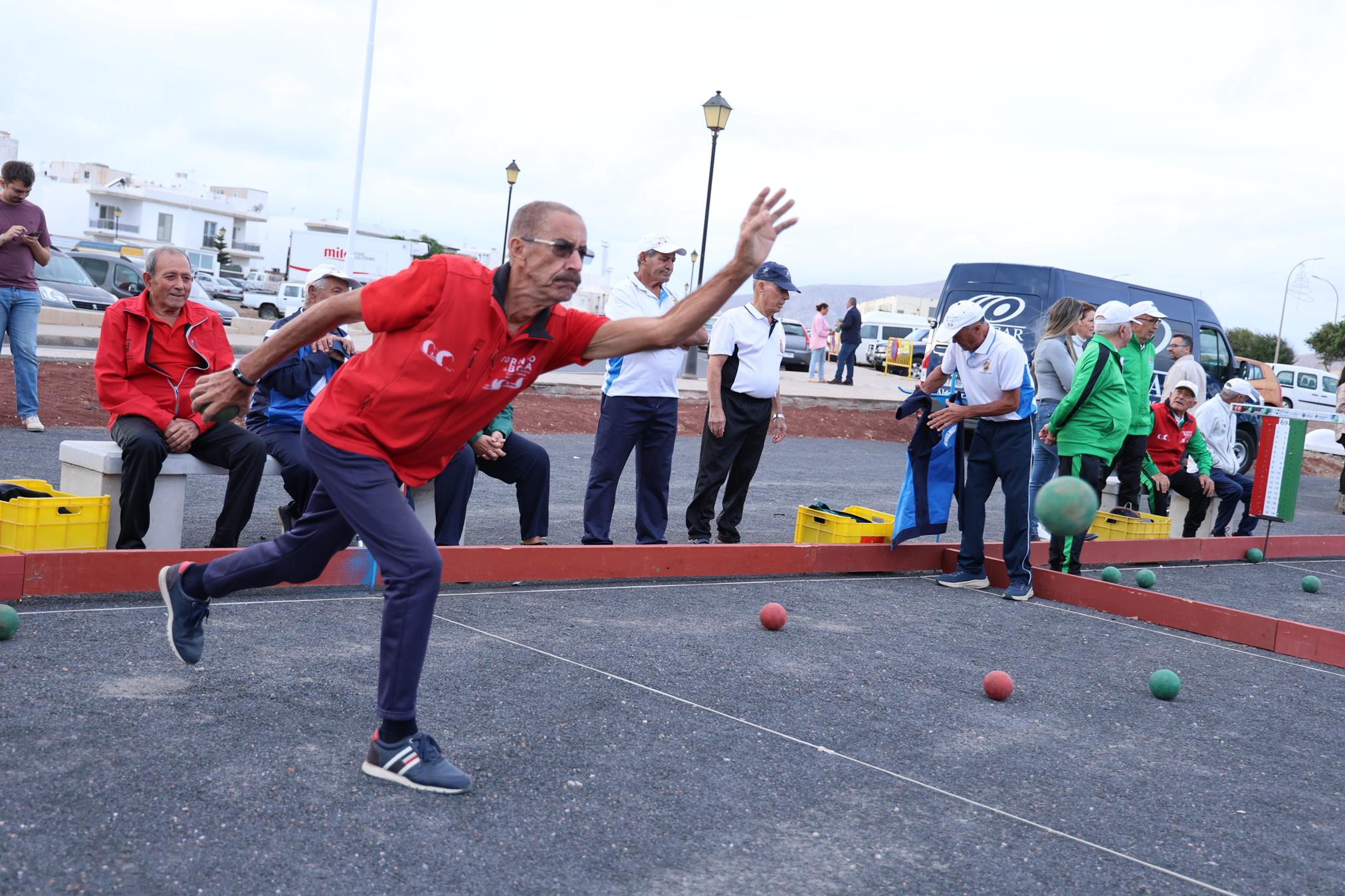 XXIV edición del Torneo de Bola Canaria de Madera “Abuelos Conejeros”. Foto: La Voz XXIV edición del Torneo de Bola Canaria de Madera “Abuelos Conejeros”. Foto: La Voz