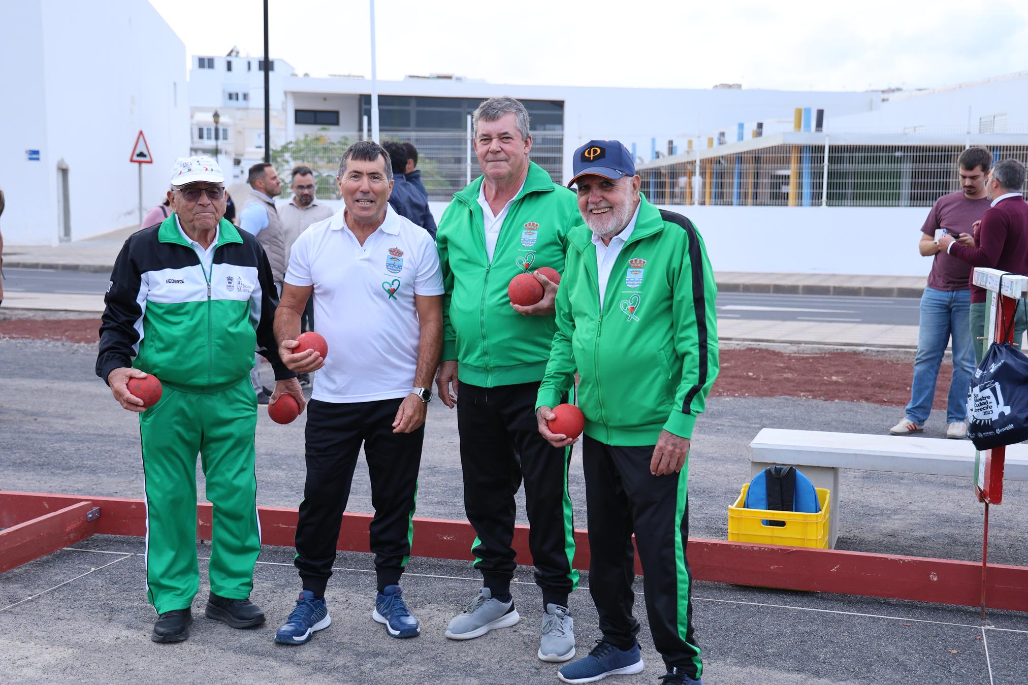 XXIV edición del Torneo de Bola Canaria de Madera “Abuelos Conejeros”. Foto: La Voz XXIV edición del Torneo de Bola Canaria de Madera “Abuelos Conejeros”. Foto: La Voz