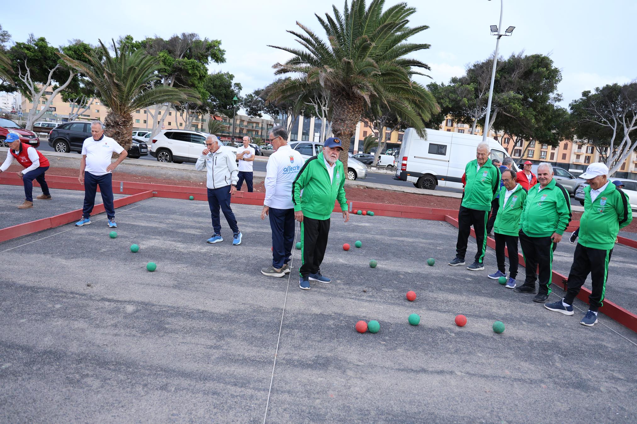 XXIV edición del Torneo de Bola Canaria de Madera “Abuelos Conejeros”. Foto: La Voz XXIV edición del Torneo de Bola Canaria de Madera “Abuelos Conejeros”. Foto: La Voz