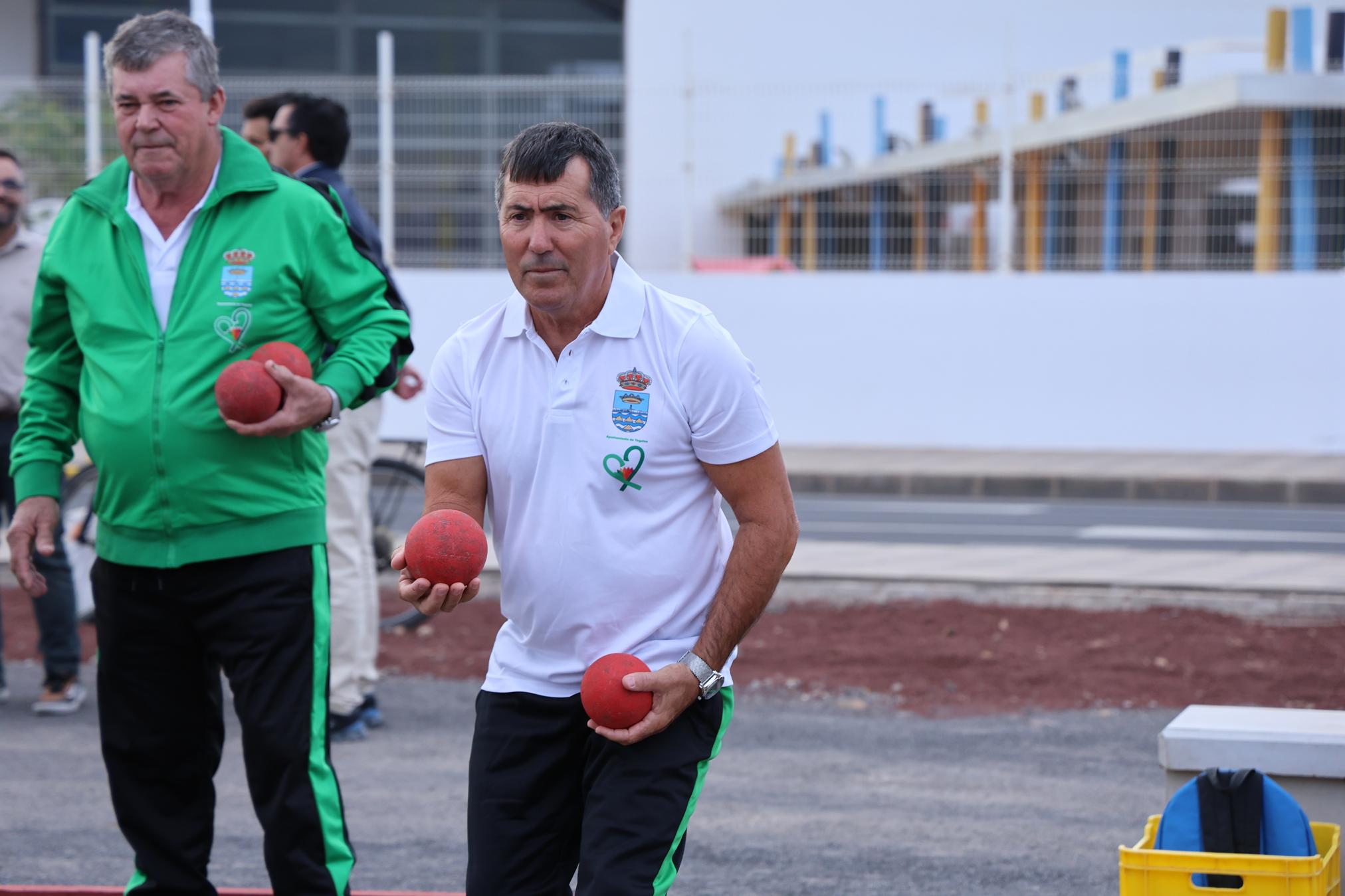 XXIV edición del Torneo de Bola Canaria de Madera “Abuelos Conejeros”. Foto: La Voz XXIV edición del Torneo de Bola Canaria de Madera “Abuelos Conejeros”. Foto: La Voz