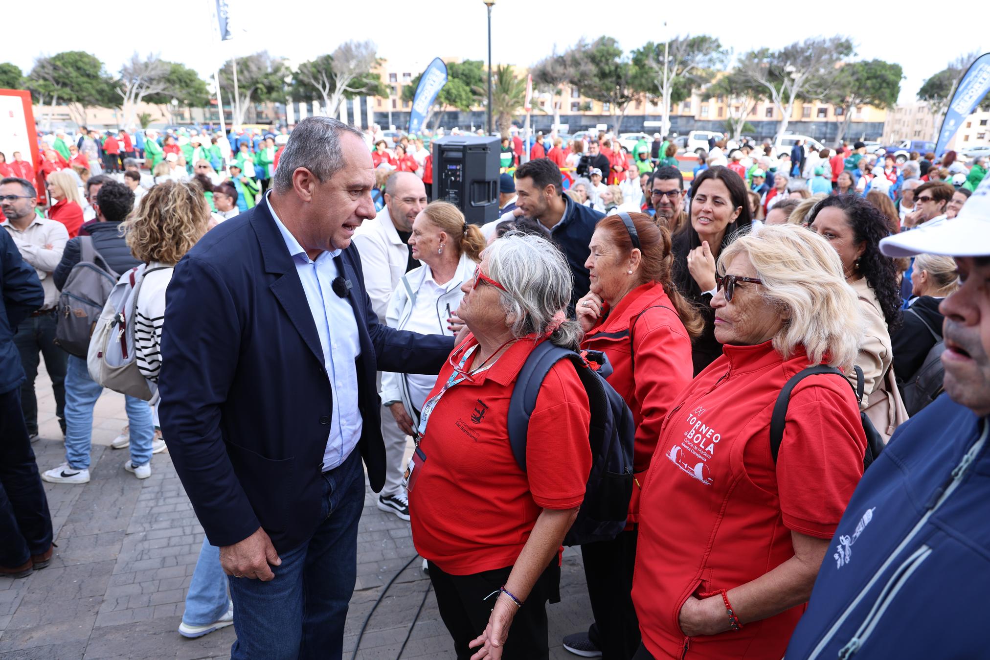 XXIV edición del Torneo de Bola Canaria de Madera “Abuelos Conejeros”. Foto: La Voz XXIV edición del Torneo de Bola Canaria de Madera “Abuelos Conejeros”. Foto: La Voz