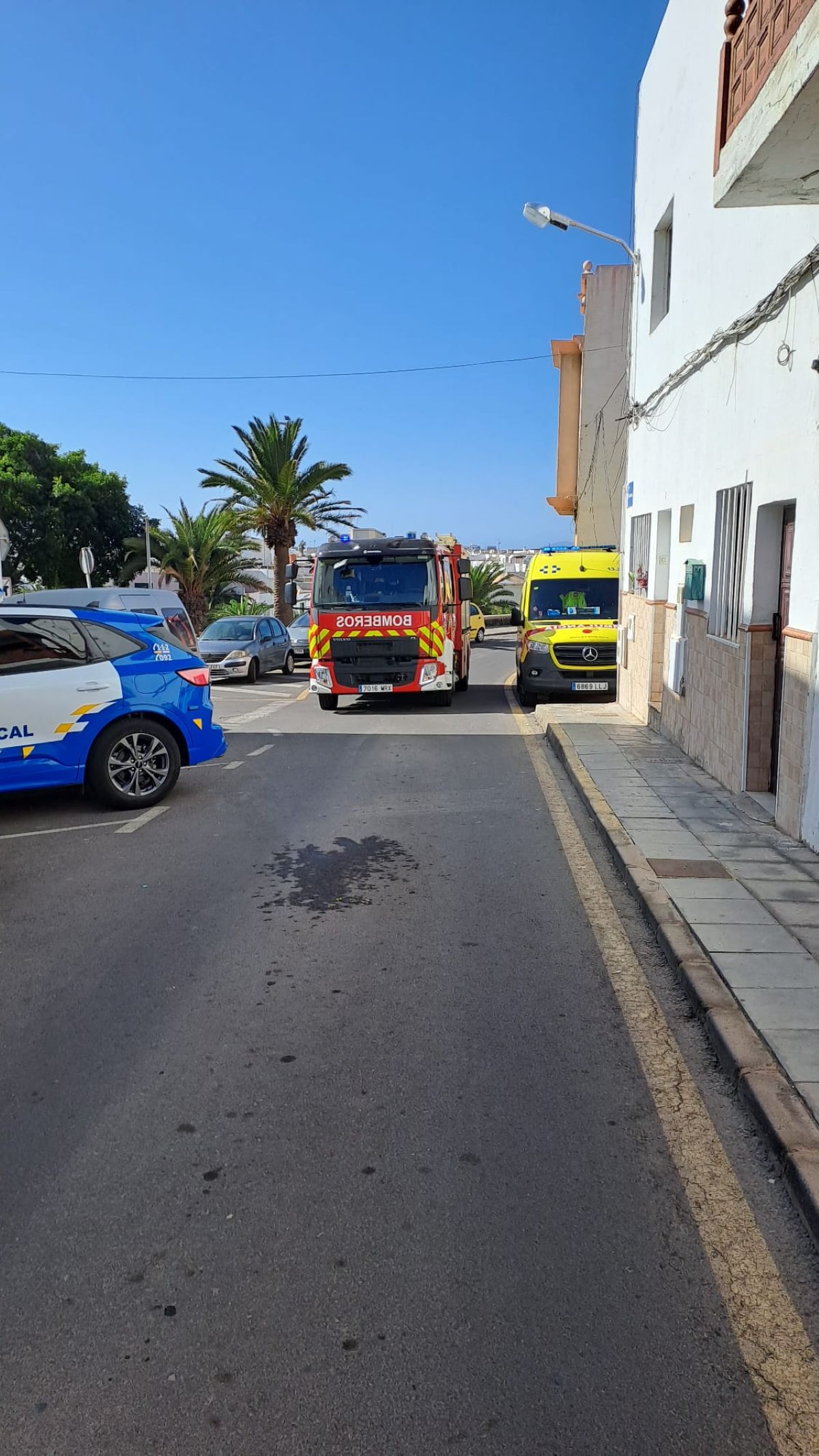 Rescatan a una mujer que pedía auxilio desde el interior de su casa en Arrecife 