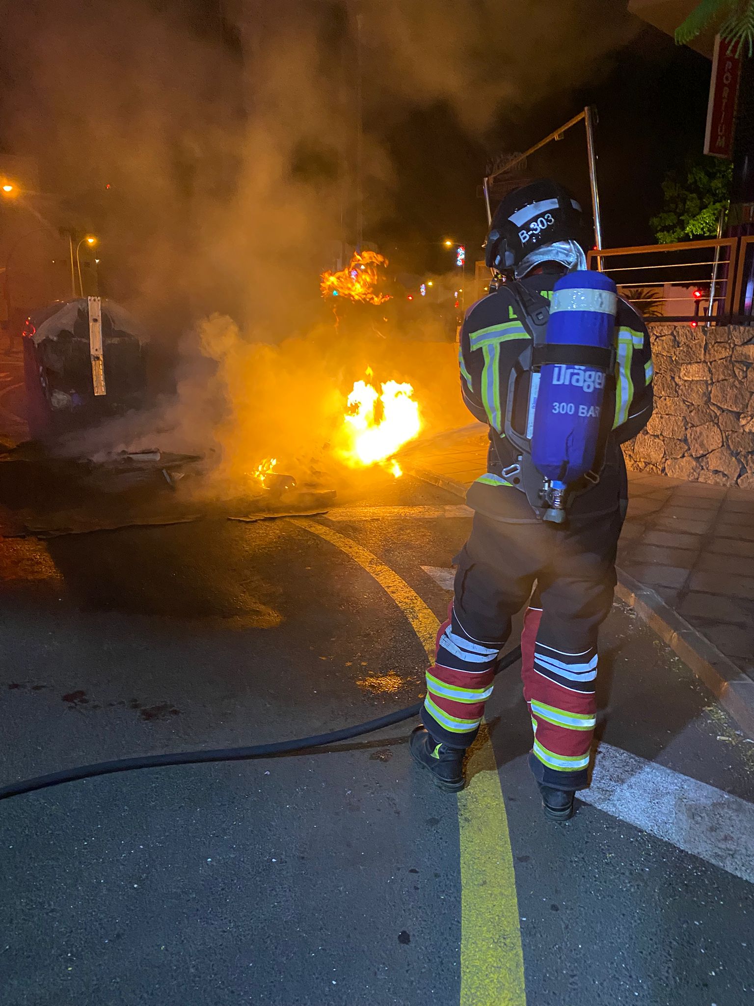 Incendio de contenedores en Arrecife