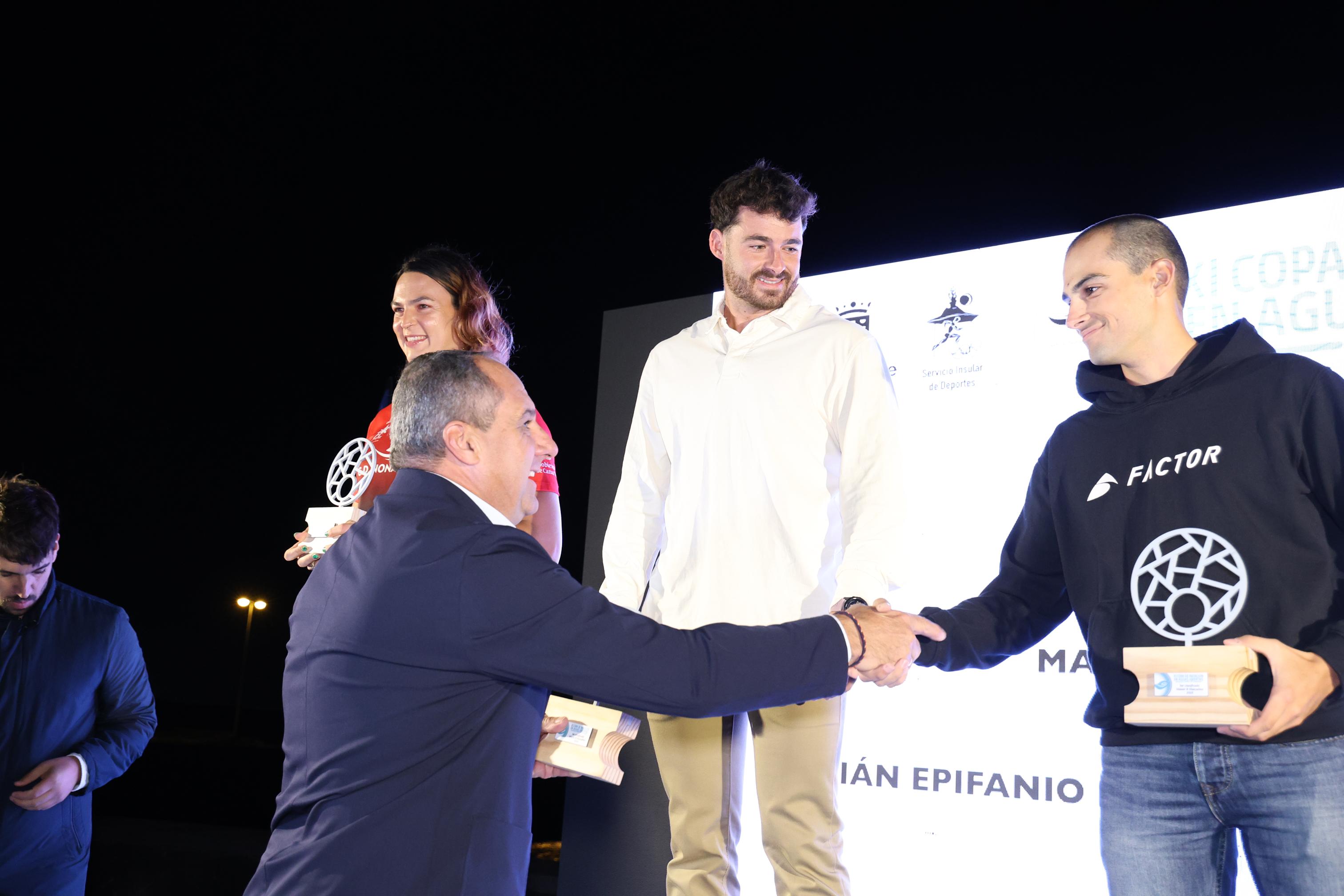 Clausura la XI Copa de Natación de Aguas Abiertas. Foto: La Voz