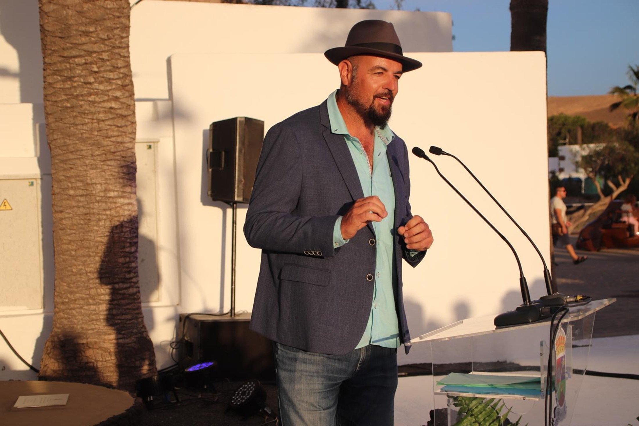 El autor lanzaroteño Ignacio Romero