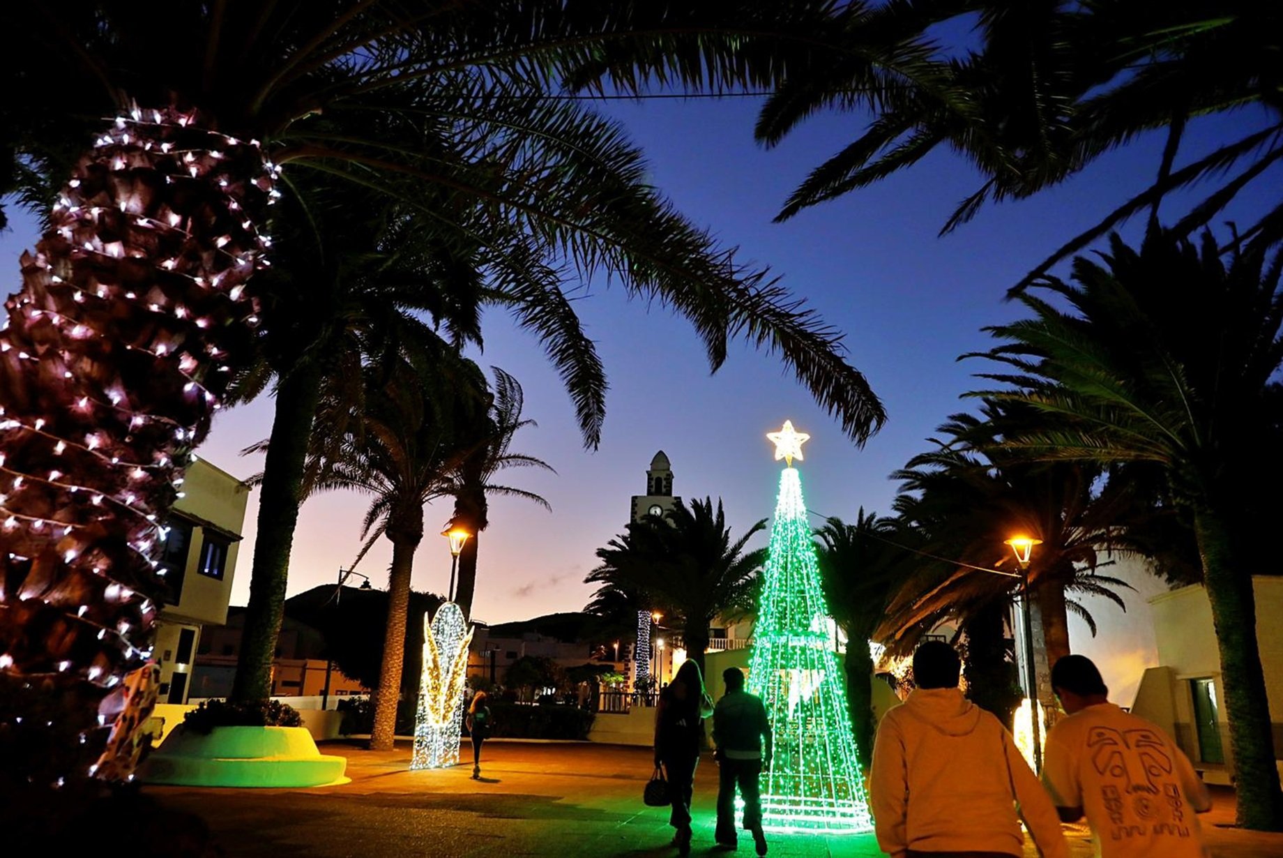 Luces de Navidad en San Bartolomé, Lanzarote. Luces de Navidad en San Bartolomé, Lanzarote.