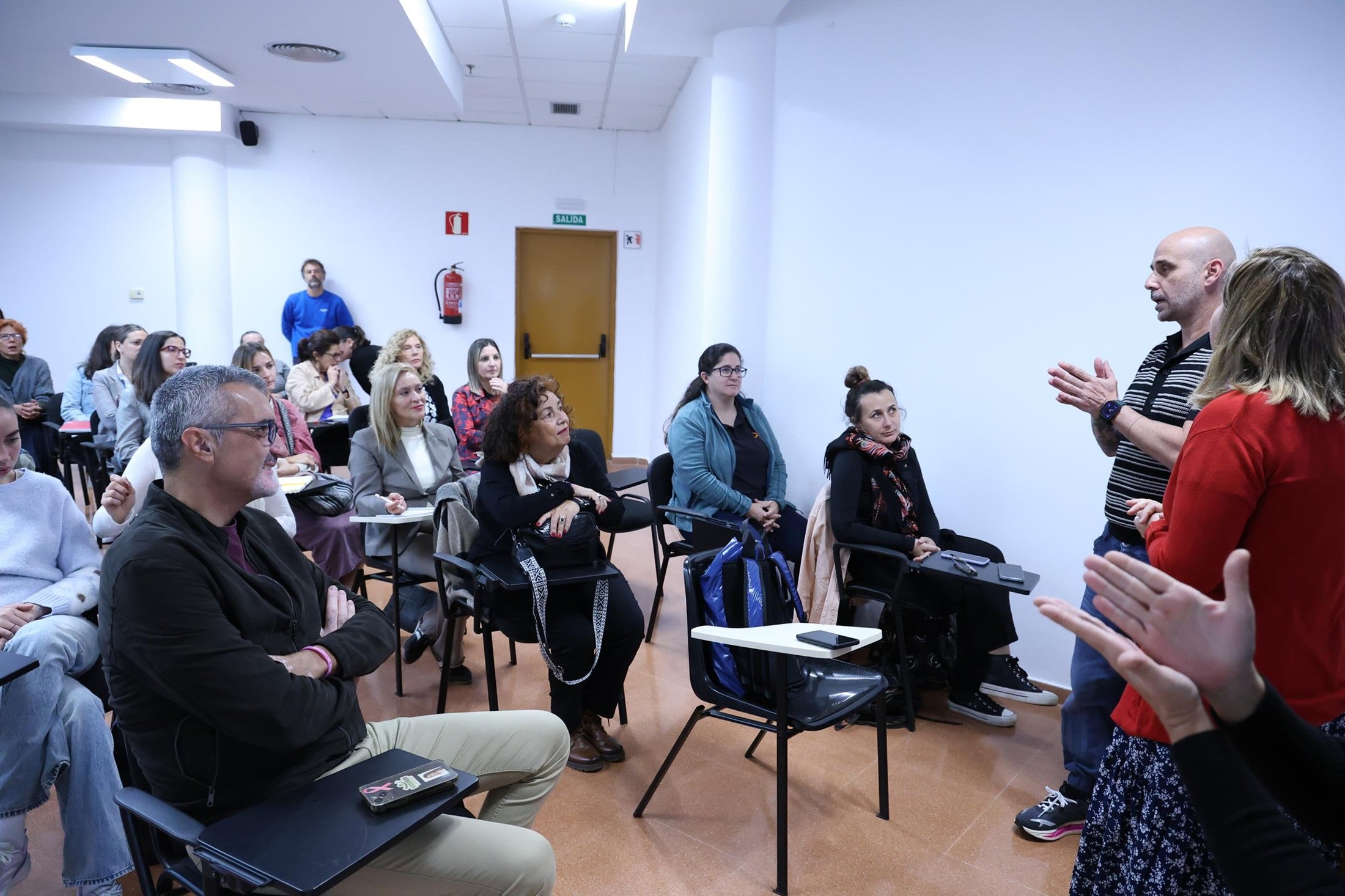 Presentación de los recursos y de denuncia para mujeres víctimas de violencia de género