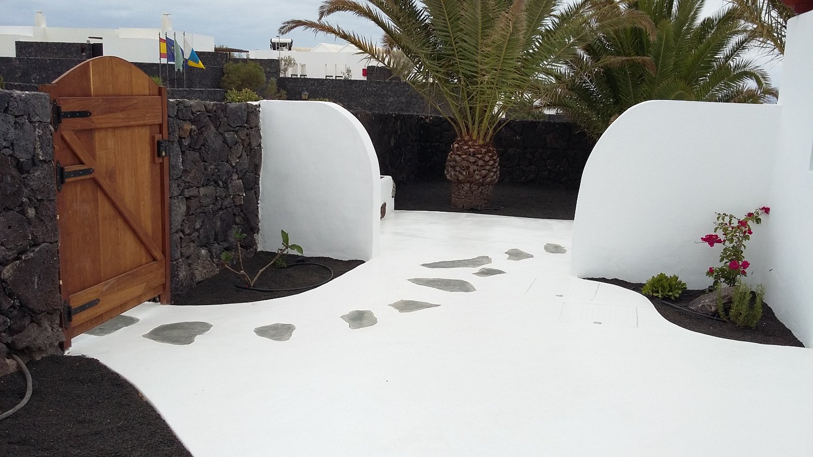 Imágenes de varios proyectos de Canariensis en Lanzarote