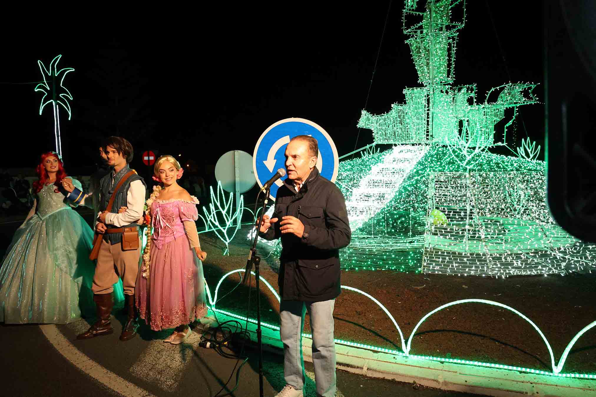 Belén y encendido de Tinajo. Fotos: La Voz. Belén y encendido de Tinajo. Fotos: La Voz.