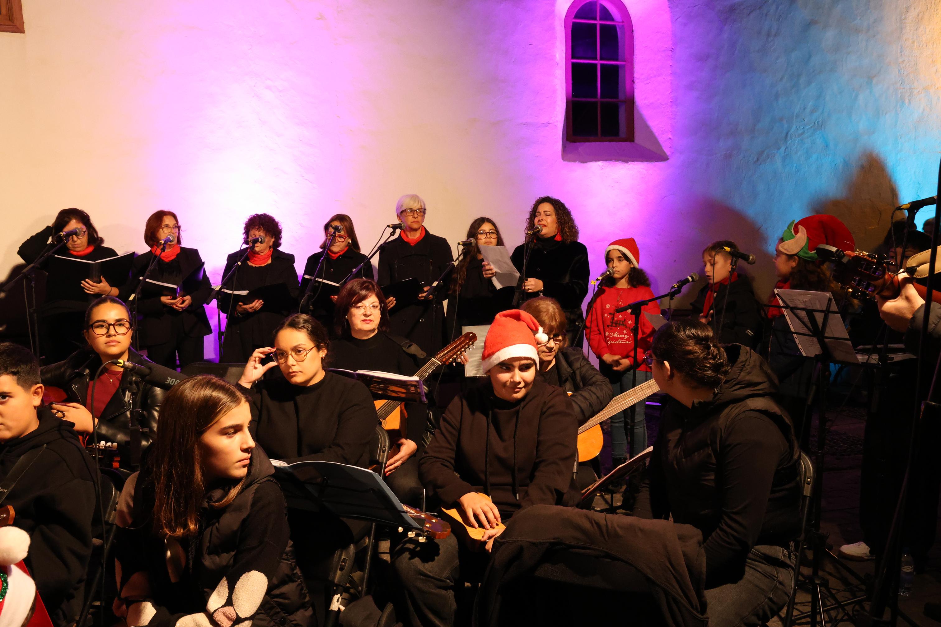 Belén y encendido de Tinajo. Fotos: La Voz. Belén y encendido de Tinajo. Fotos: La Voz.