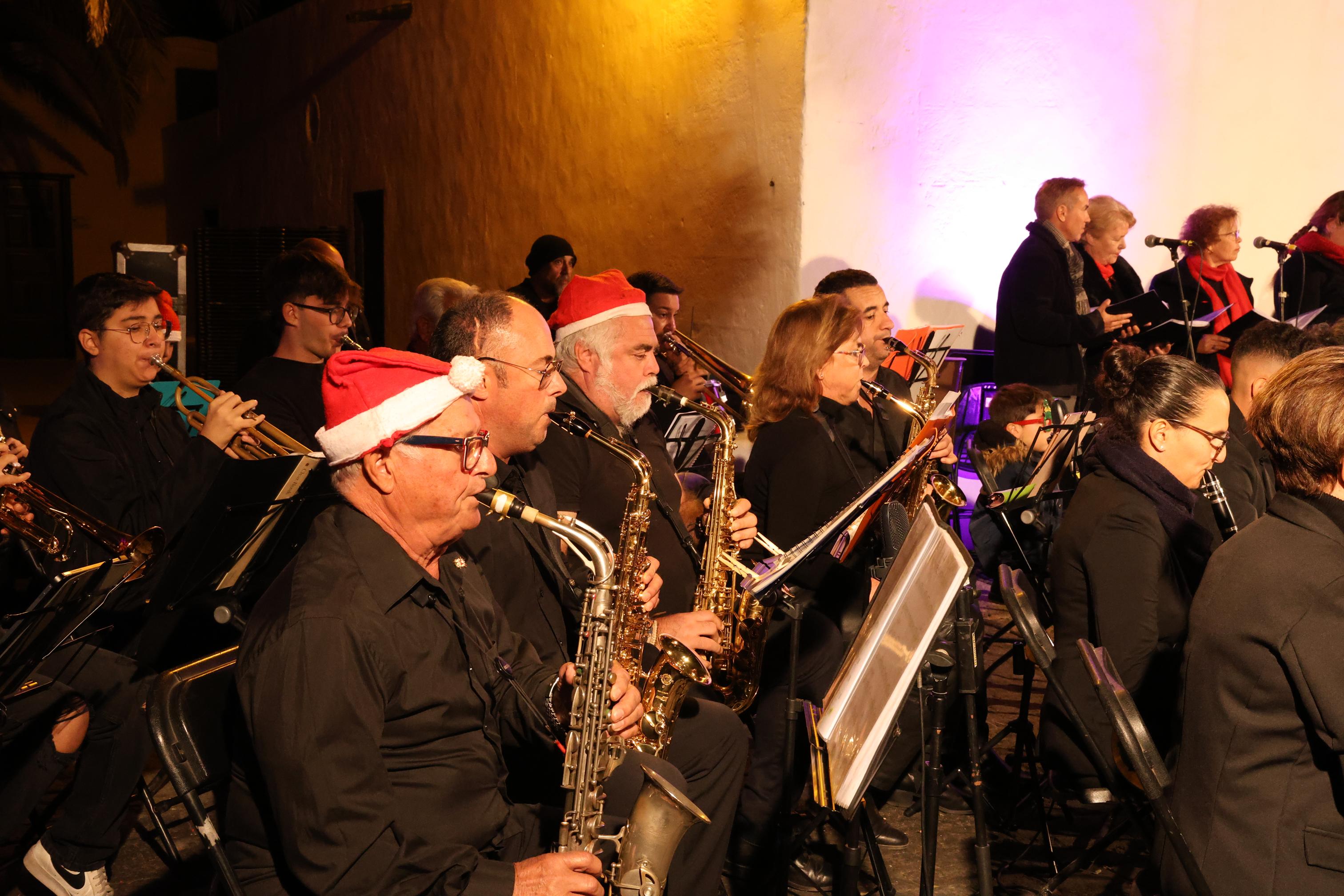 Belén y encendido de Tinajo. Fotos: La Voz. Belén y encendido de Tinajo. Fotos: La Voz.