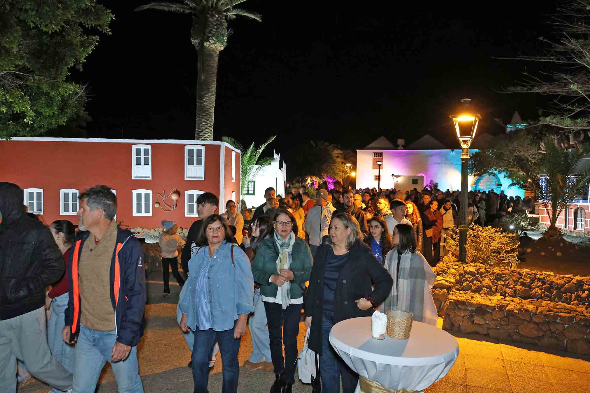 Belén y encendido de Tinajo. Fotos: La Voz. Belén y encendido de Tinajo. Fotos: La Voz.