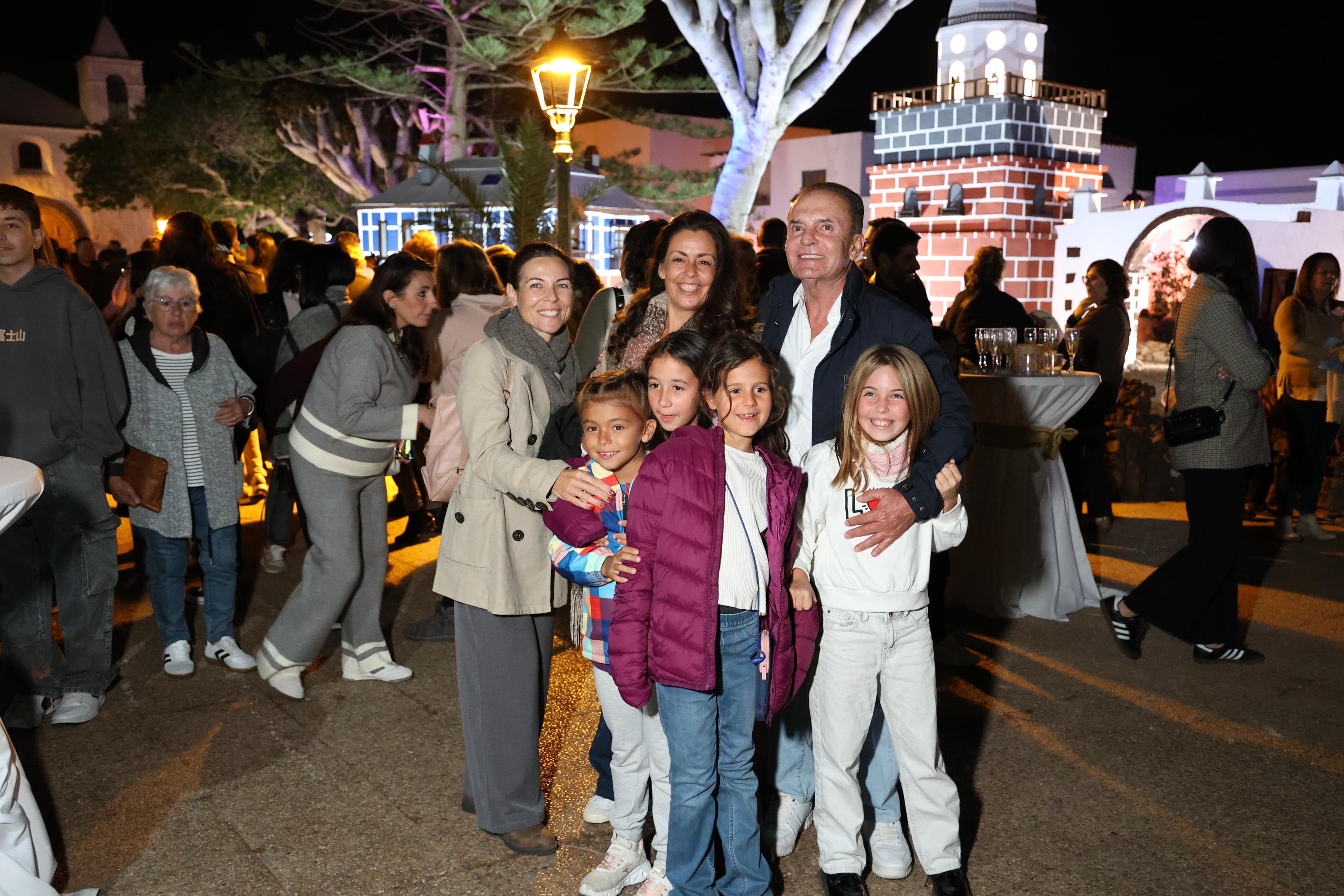 Belén y encendido de Tinajo. Fotos: La Voz. Belén y encendido de Tinajo. Fotos: La Voz.