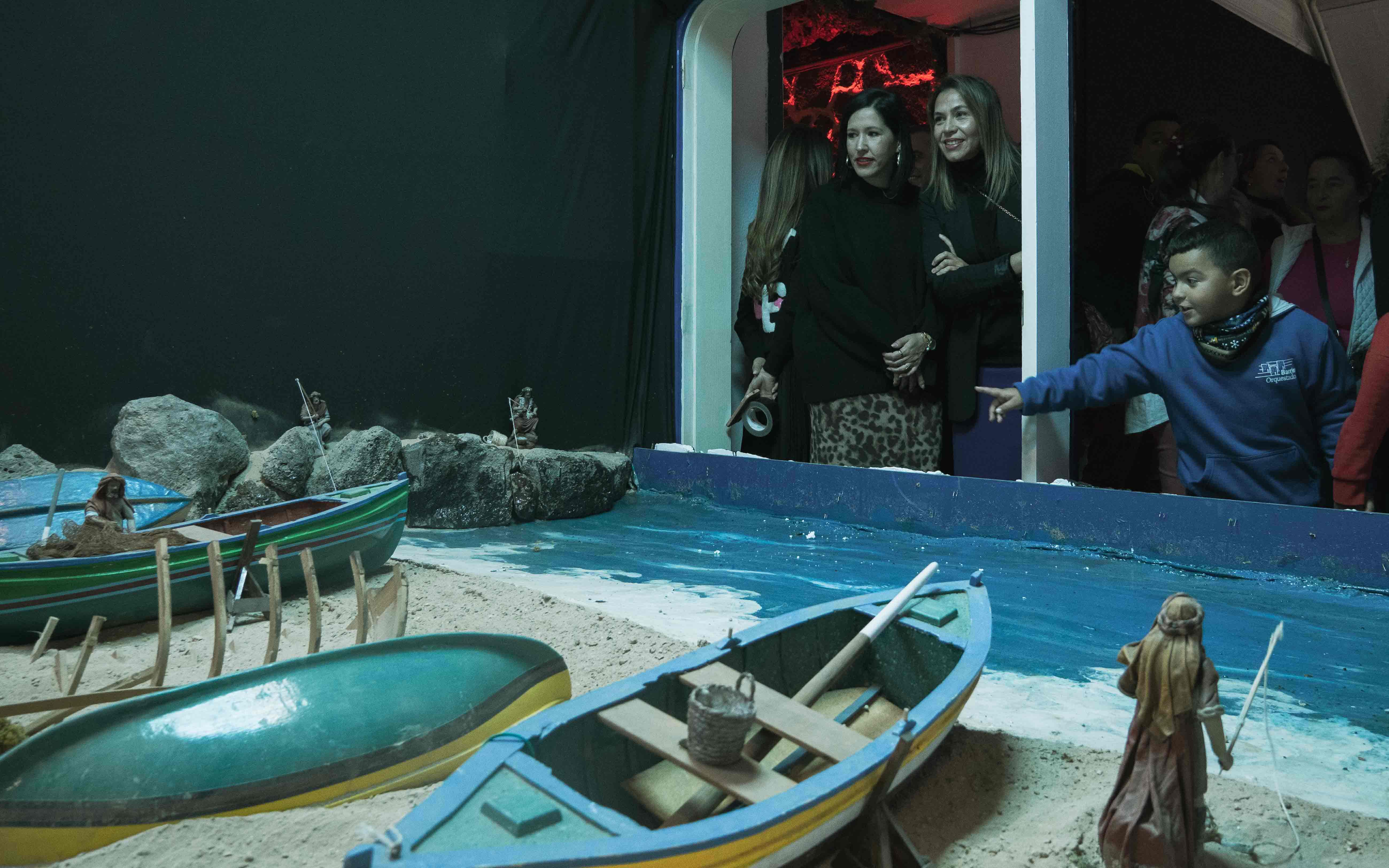 Inauguración del Belén de Arrecife en el Mercadillo. Fotos: Ayuntamiento de Arrecife.