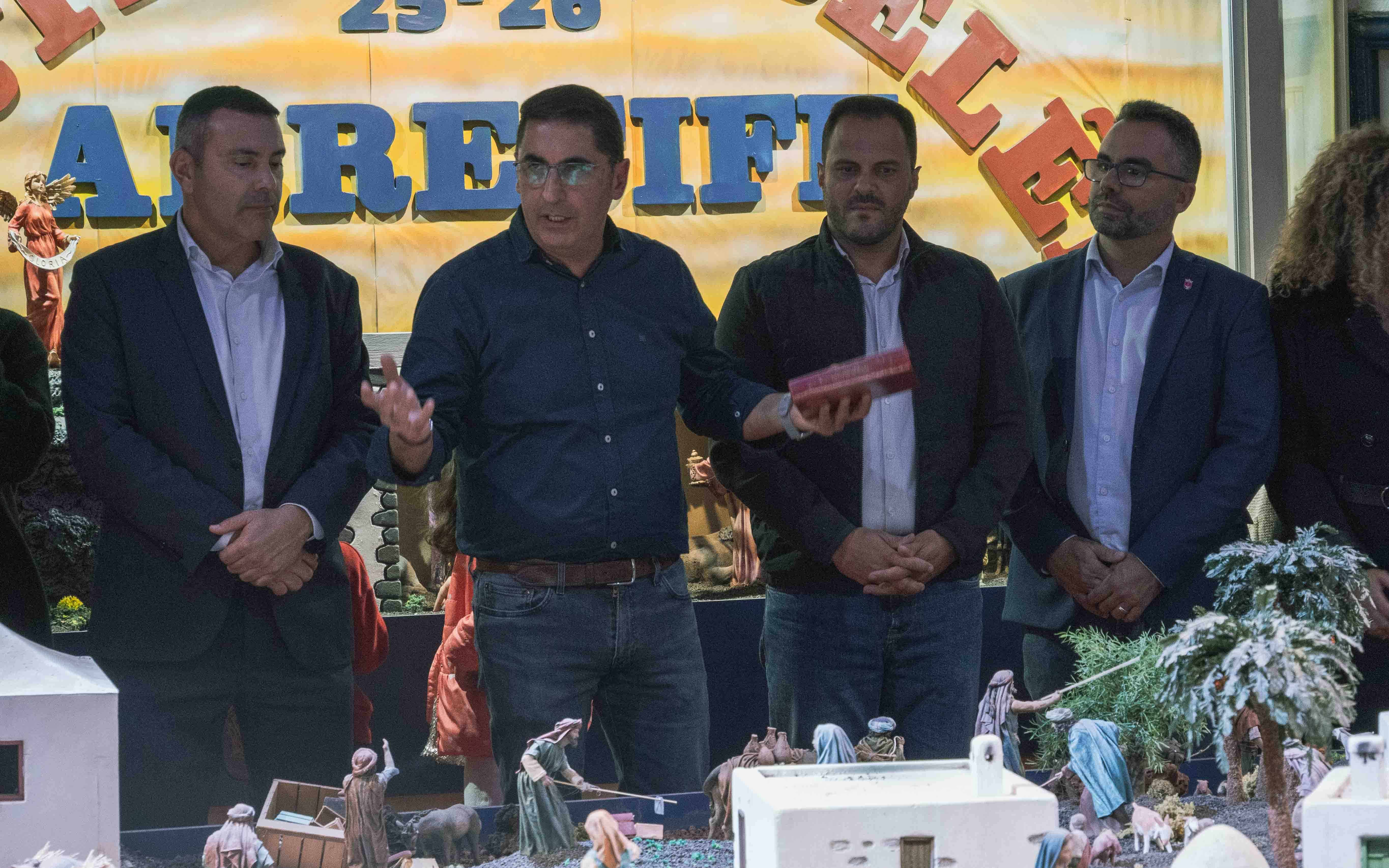 Inauguración del Belén de Arrecife en el Mercadillo. Fotos: Ayuntamiento de Arrecife.