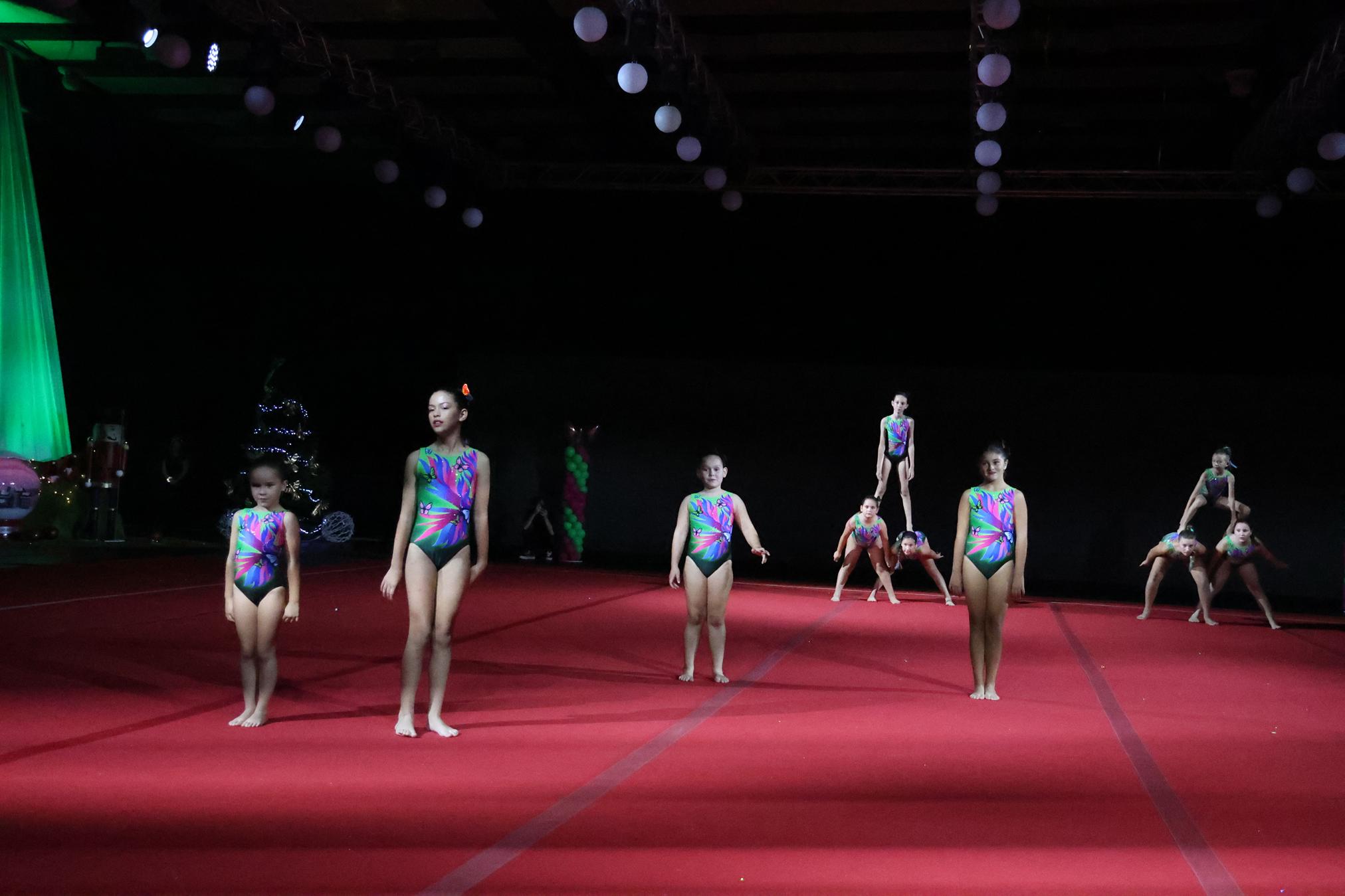 Festival de Gimnasia de Navidad. Foto: La Voz Festival de Gimnasia de Navidad. Foto: La Voz