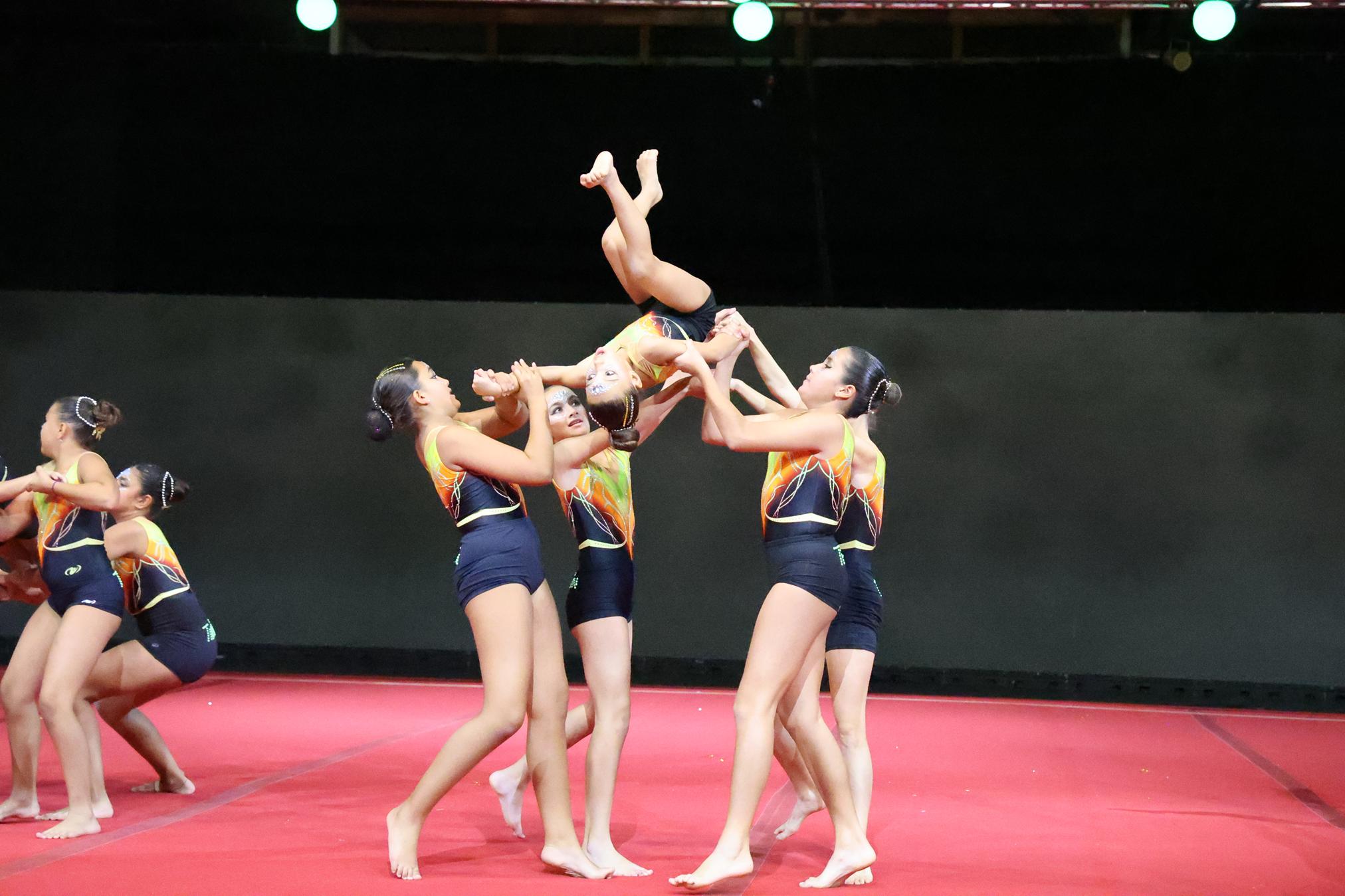 Festival de Gimnasia de Navidad. Foto: La Voz Festival de Gimnasia de Navidad. Foto: La Voz