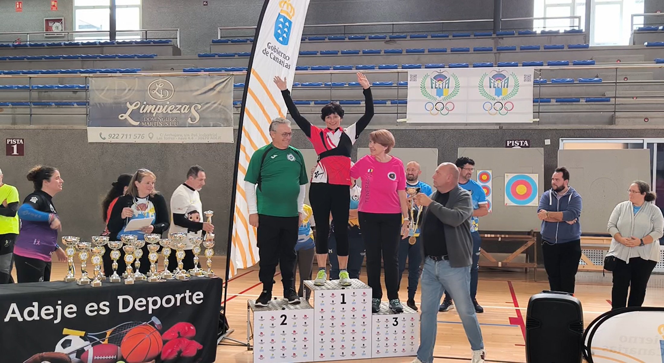 Elisa Sáez Vidal en el podio