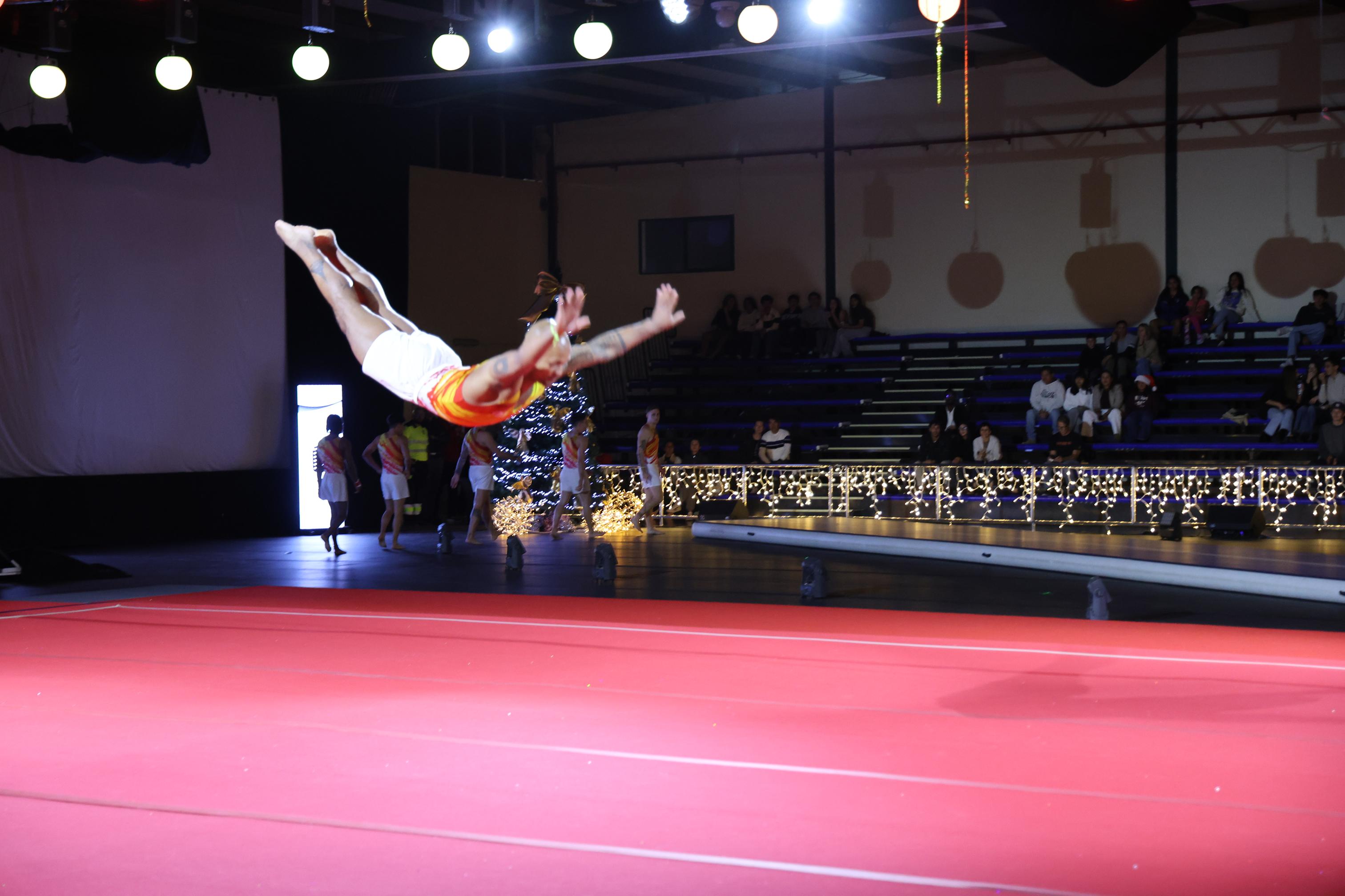 Festival de Gimnasia de Navidad. Foto: La Voz