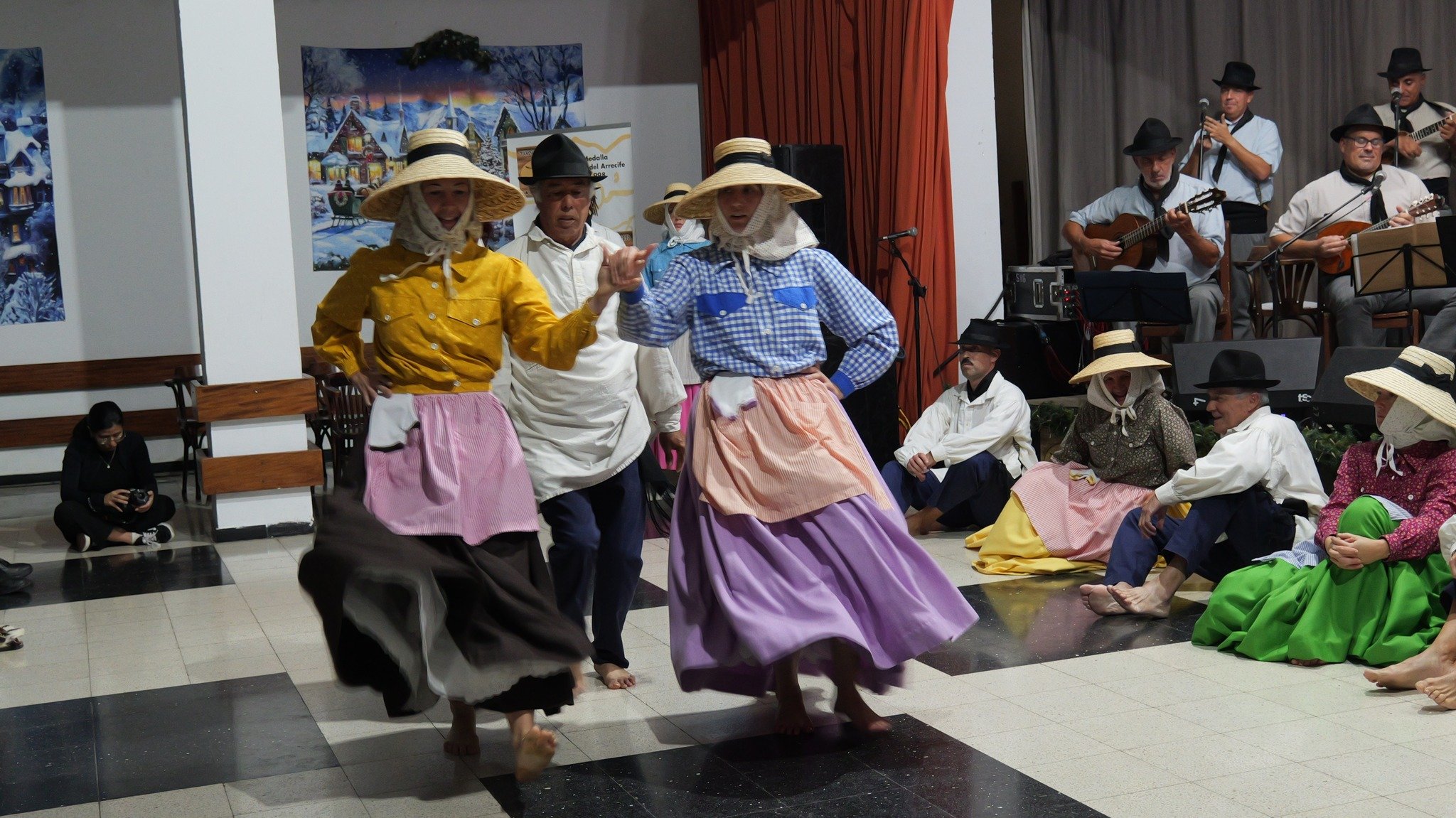 Los Campesinos en la Democracia en Navidad, 2025