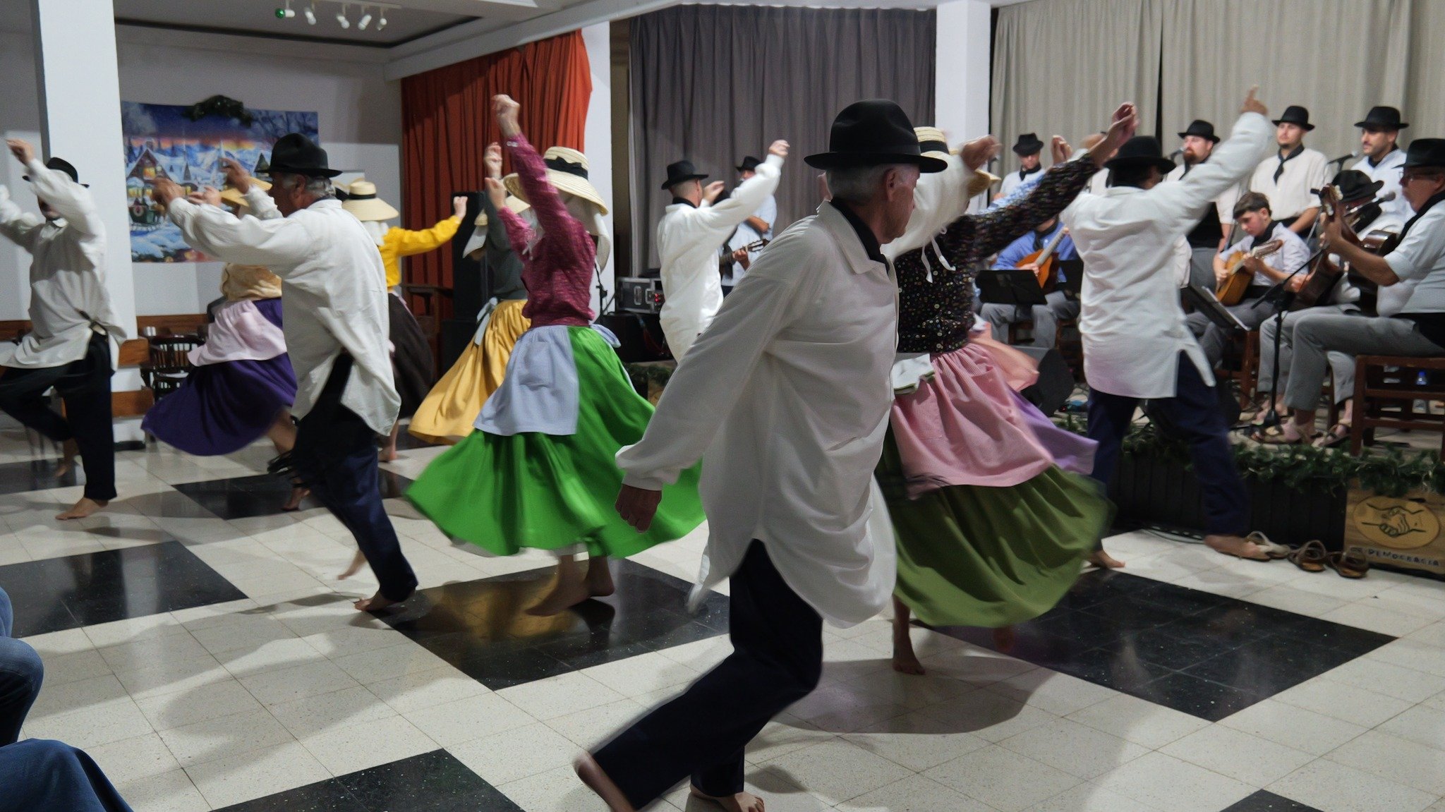 Los Campesinos en la Democracia en Navidad, 2025