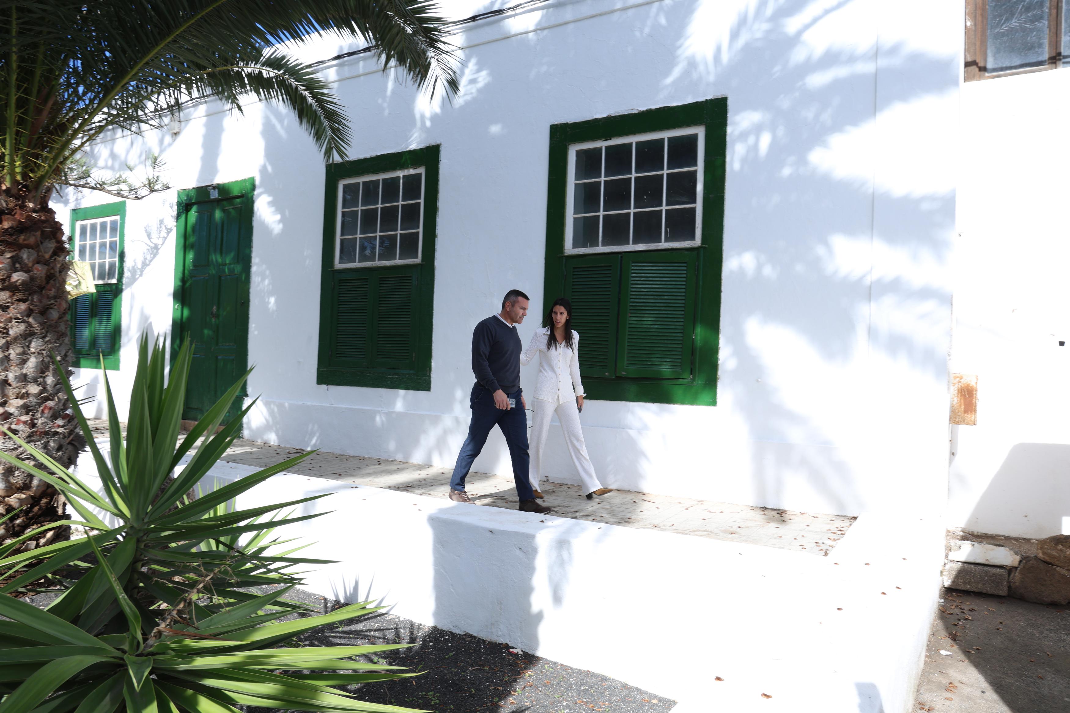 PRESIDENTE VISITA CASA EL CURA EN HARÍA  (2)