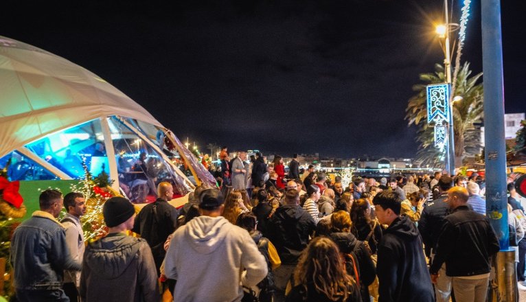 Multitud de asistentes en Navilan 25 26 Multitud de asistentes en Navilan 25 26