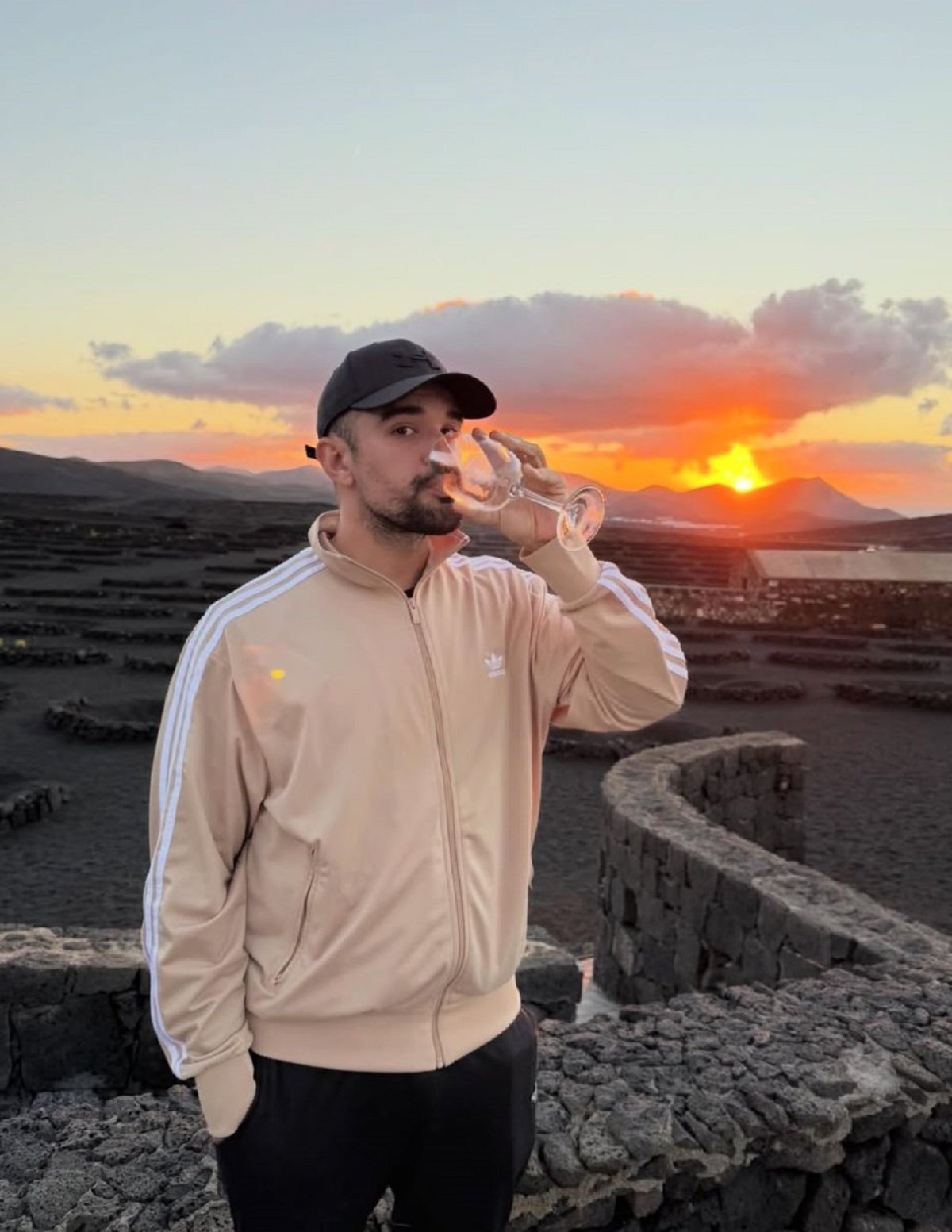 Lola Índigo e Illo Juan en Lanzarote. Fotos: @lolaindigo