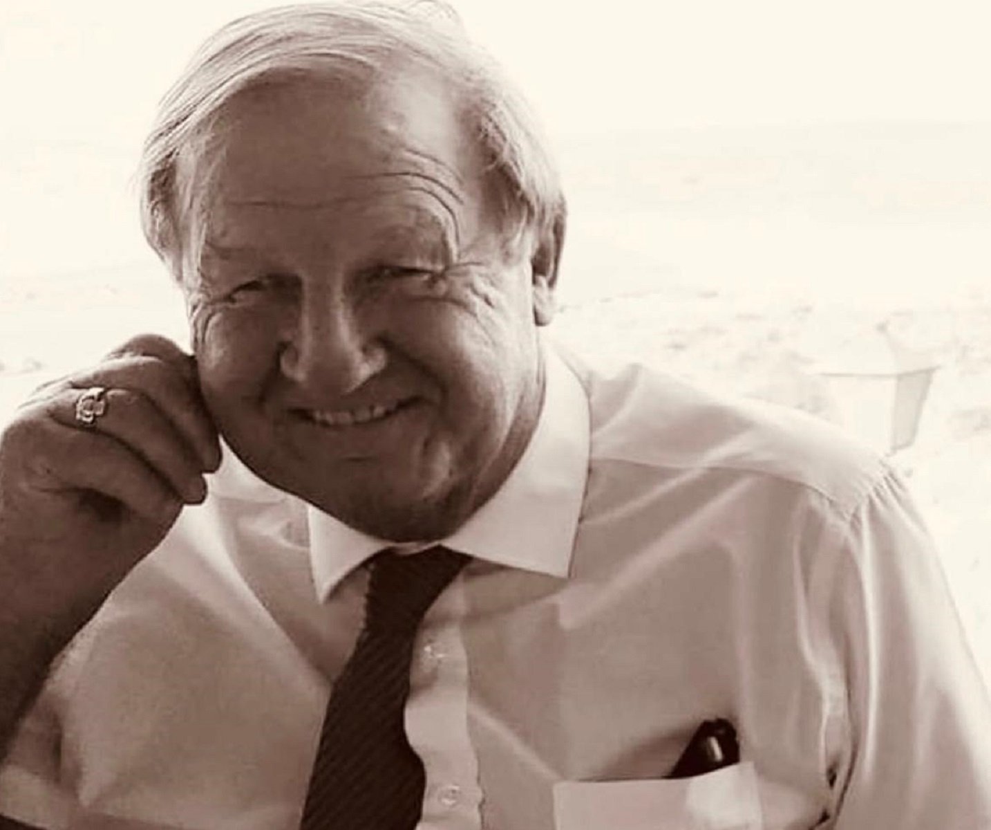 Gilbert Brown, propietario del The Spinnaker Bar and Restaurant.