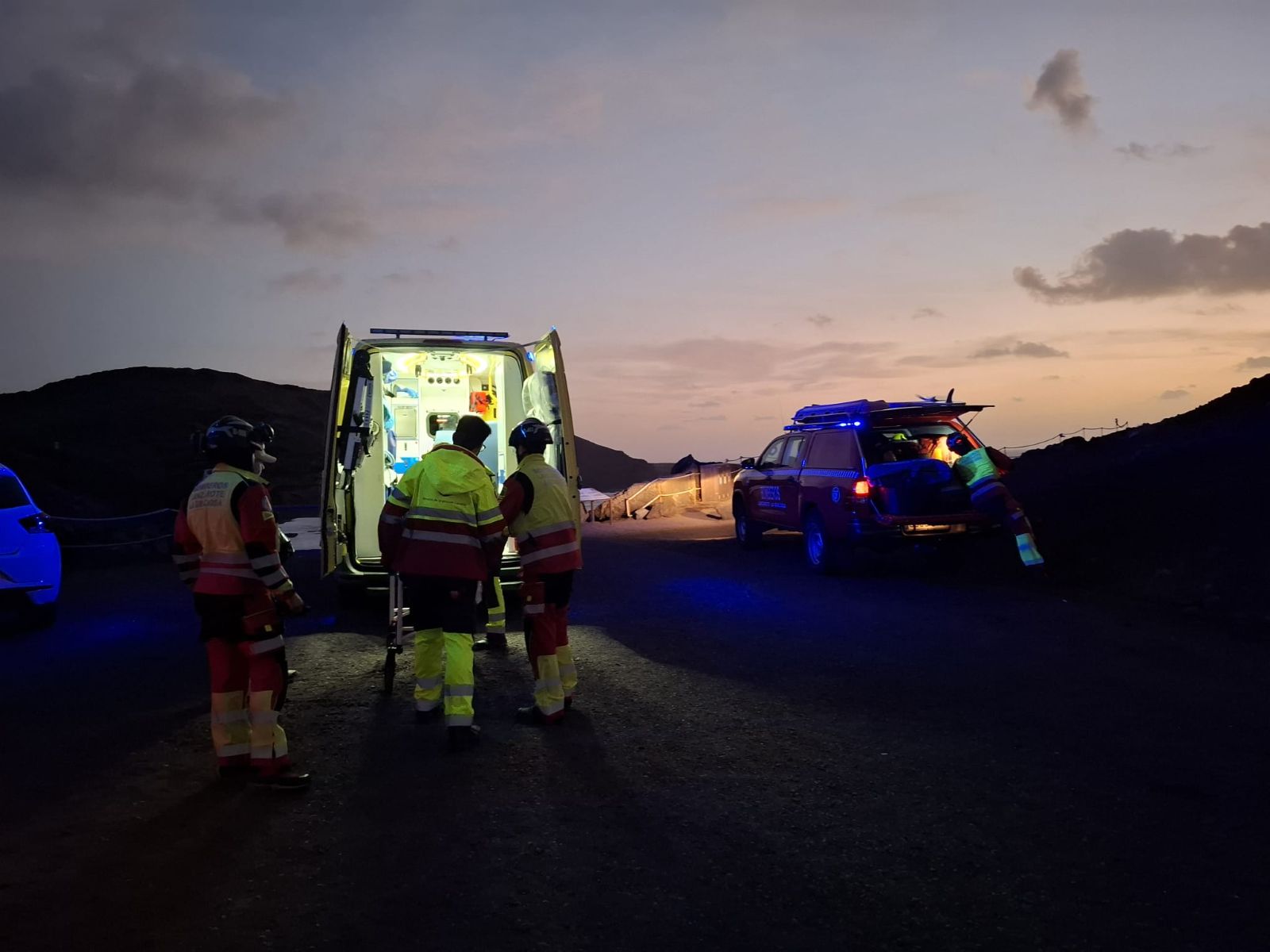 Rescatada una mujer accidentada en El Golfo 