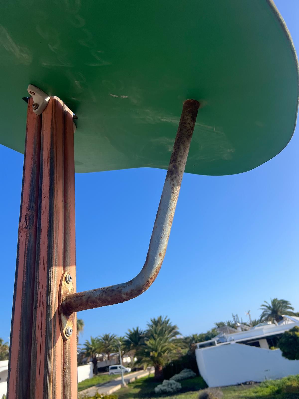 Mal estado del parque infantil de Costa Teguise