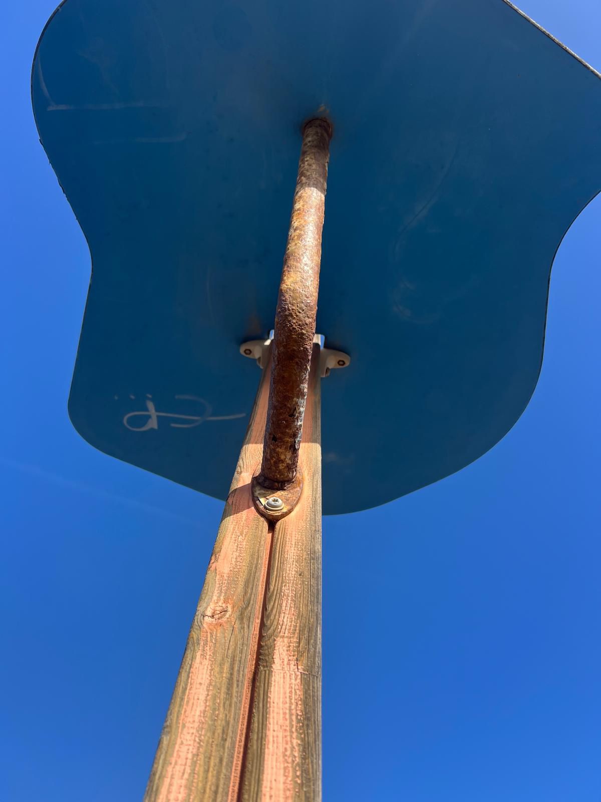 Mal estado del parque infantil de Costa Teguise