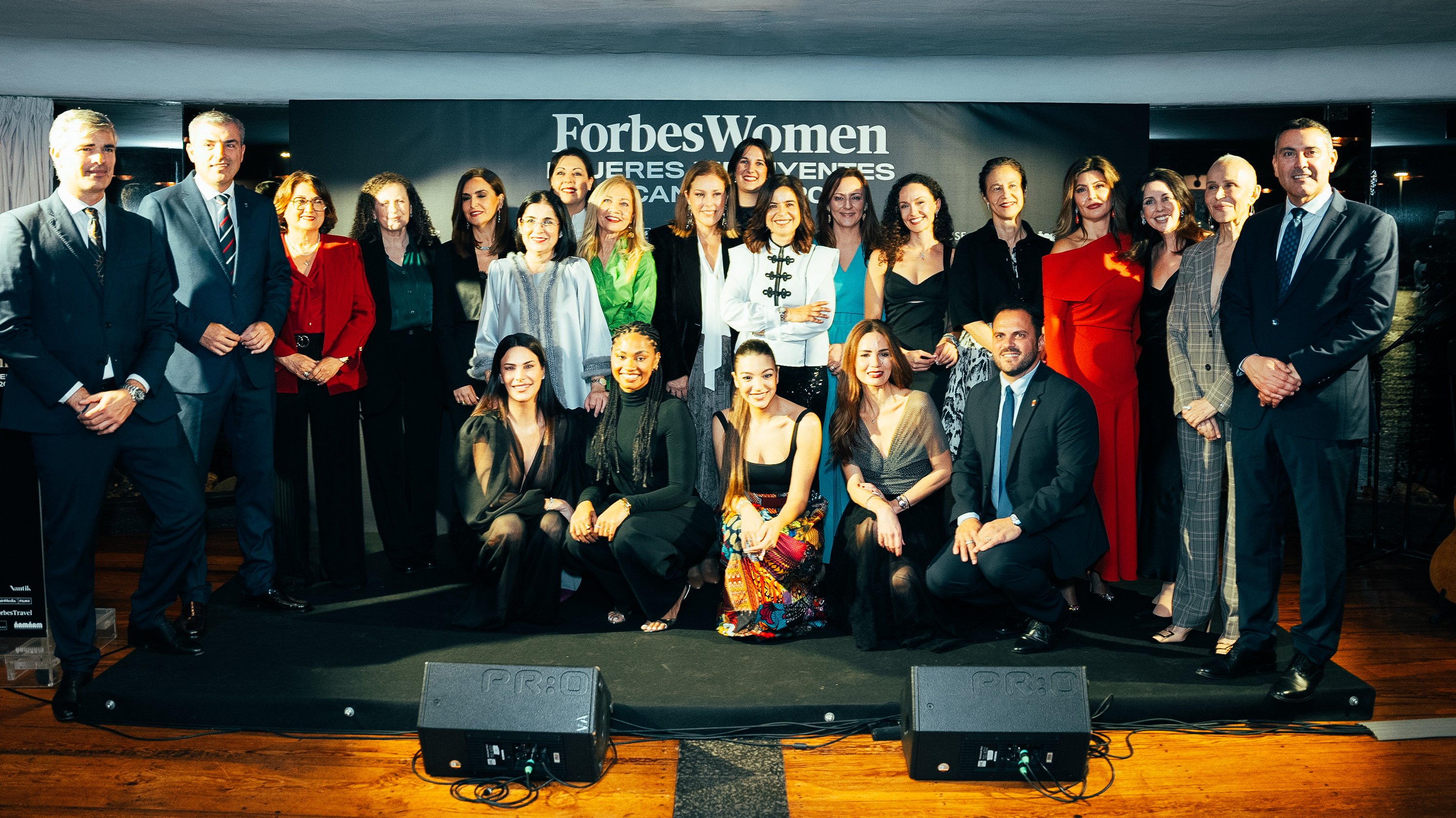 Foto de familia durante el evento de Forbes con las mujeres más influyentes de Canarias.