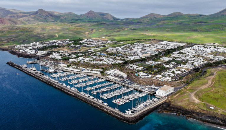 Vista aérea de Puerto Calero. Foto: 44CUP.