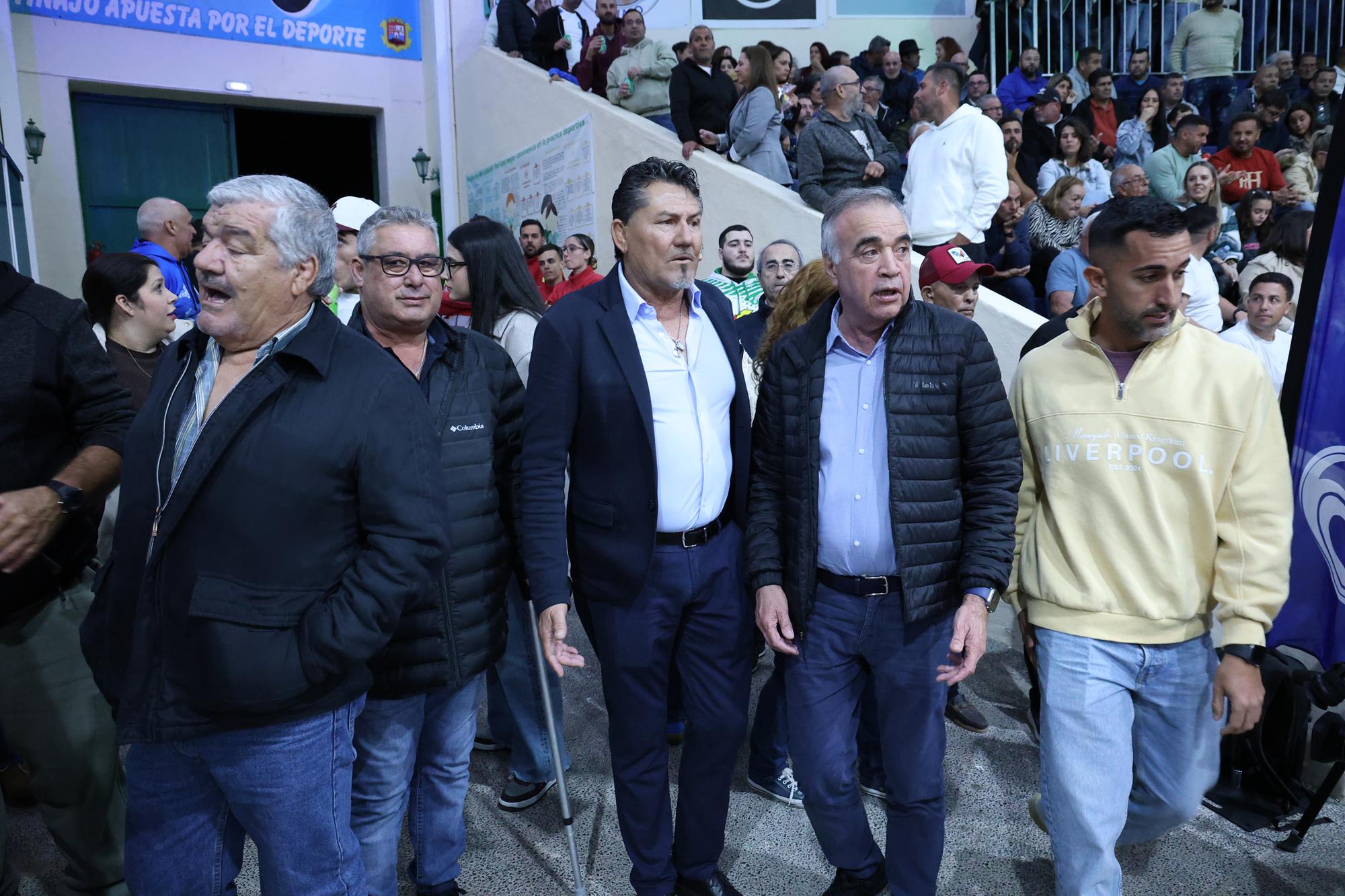 CL San Bartolomé frente al CL Tinajo. 