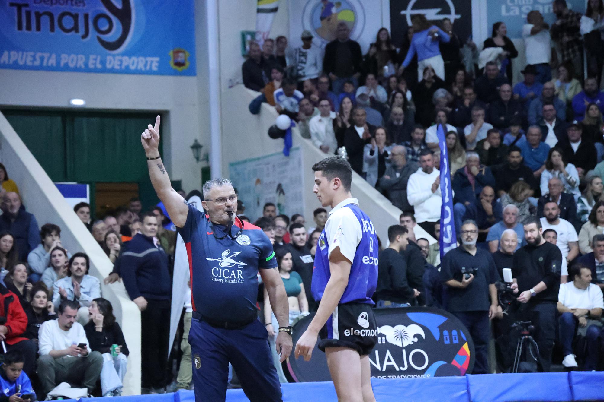 CL San Bartolomé frente al CL Tinajo. 