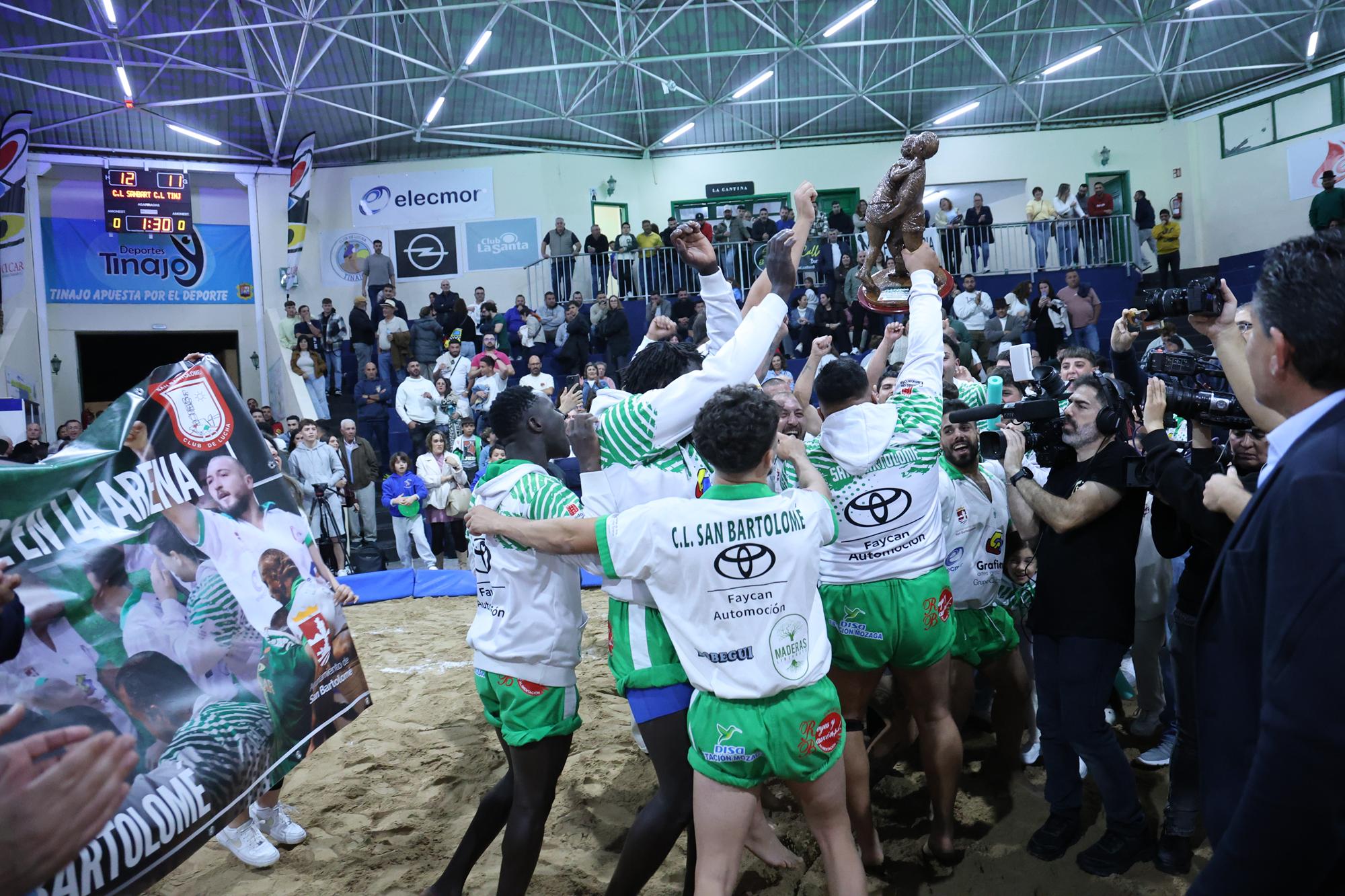 CL San Bartolomé frente al CL Tinajo. 