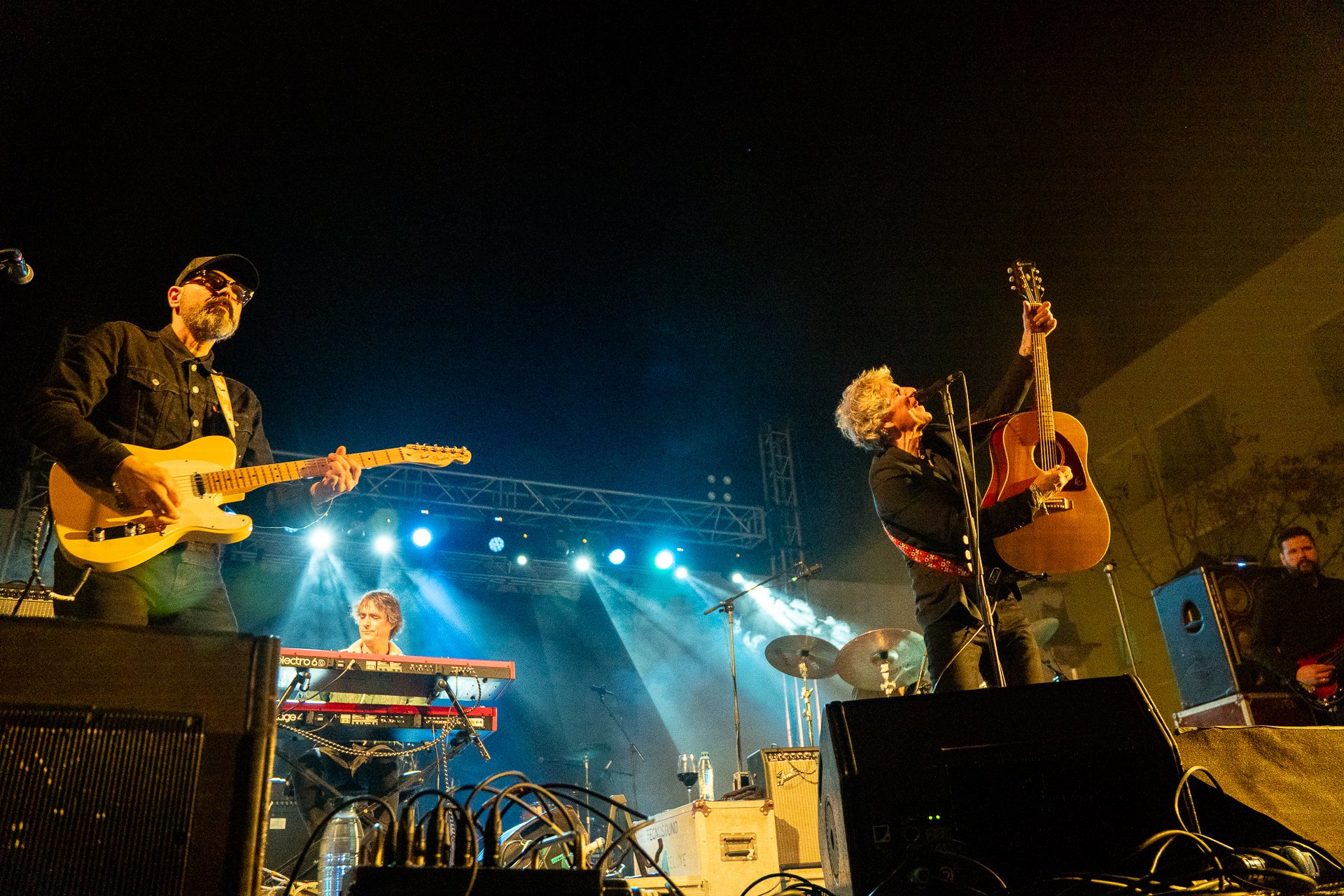 Duncan Dhu y Alejo Stivel. Fotos: Ayuntamiento de Arrecife.