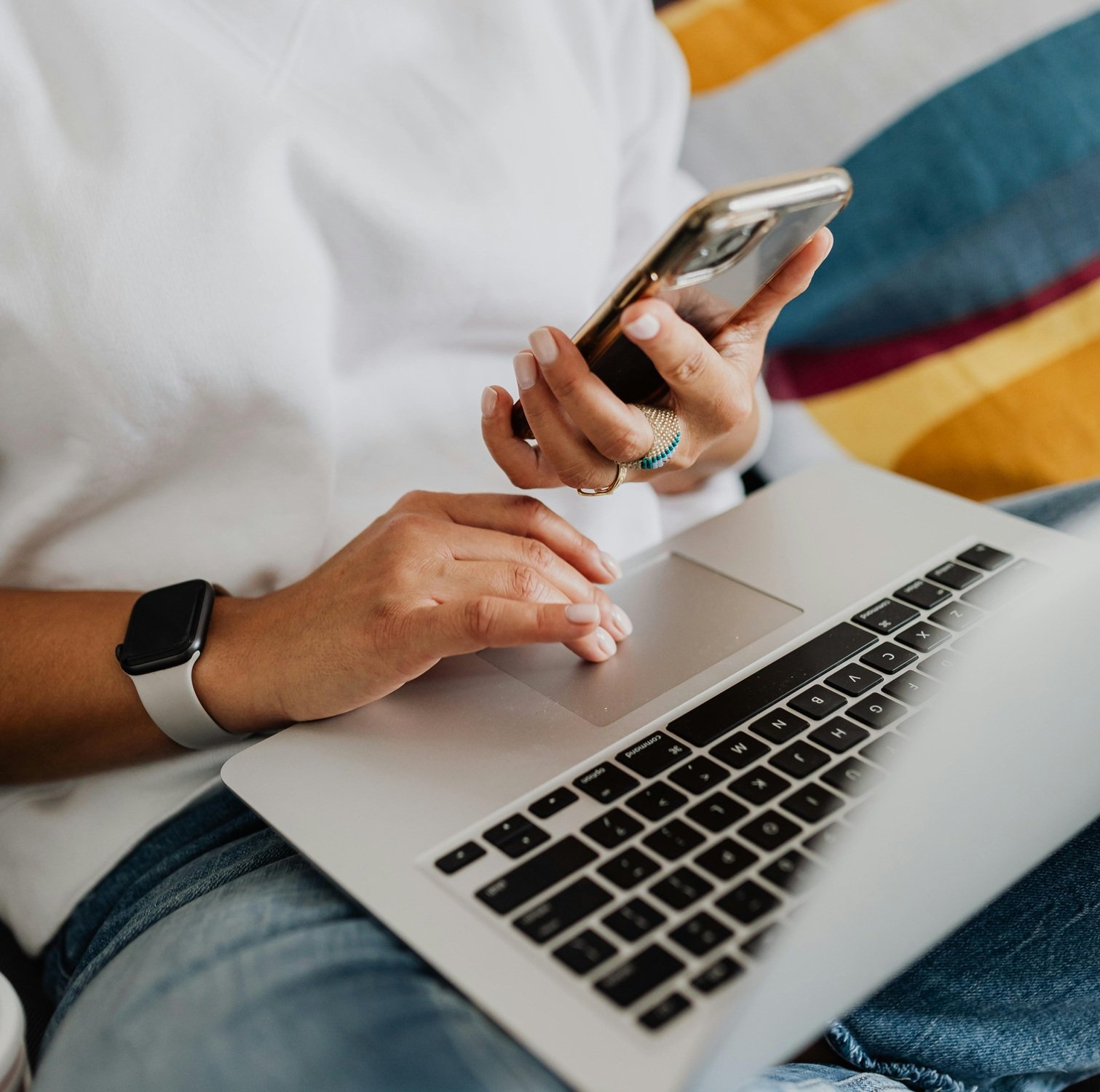 Compra electrónica. Comercio.