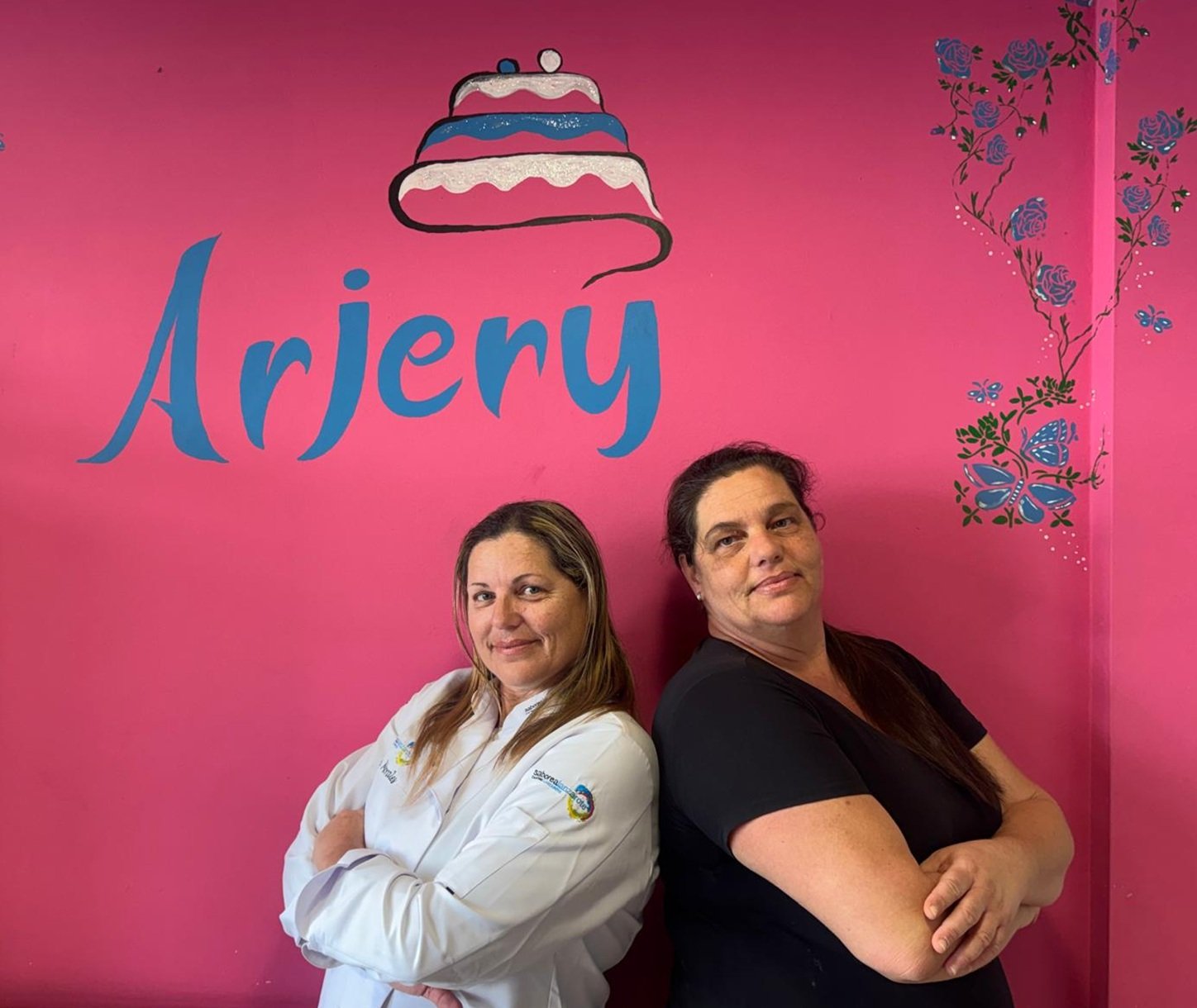 Jessica y Rosamy Morales en su pastelería. Hostelería.