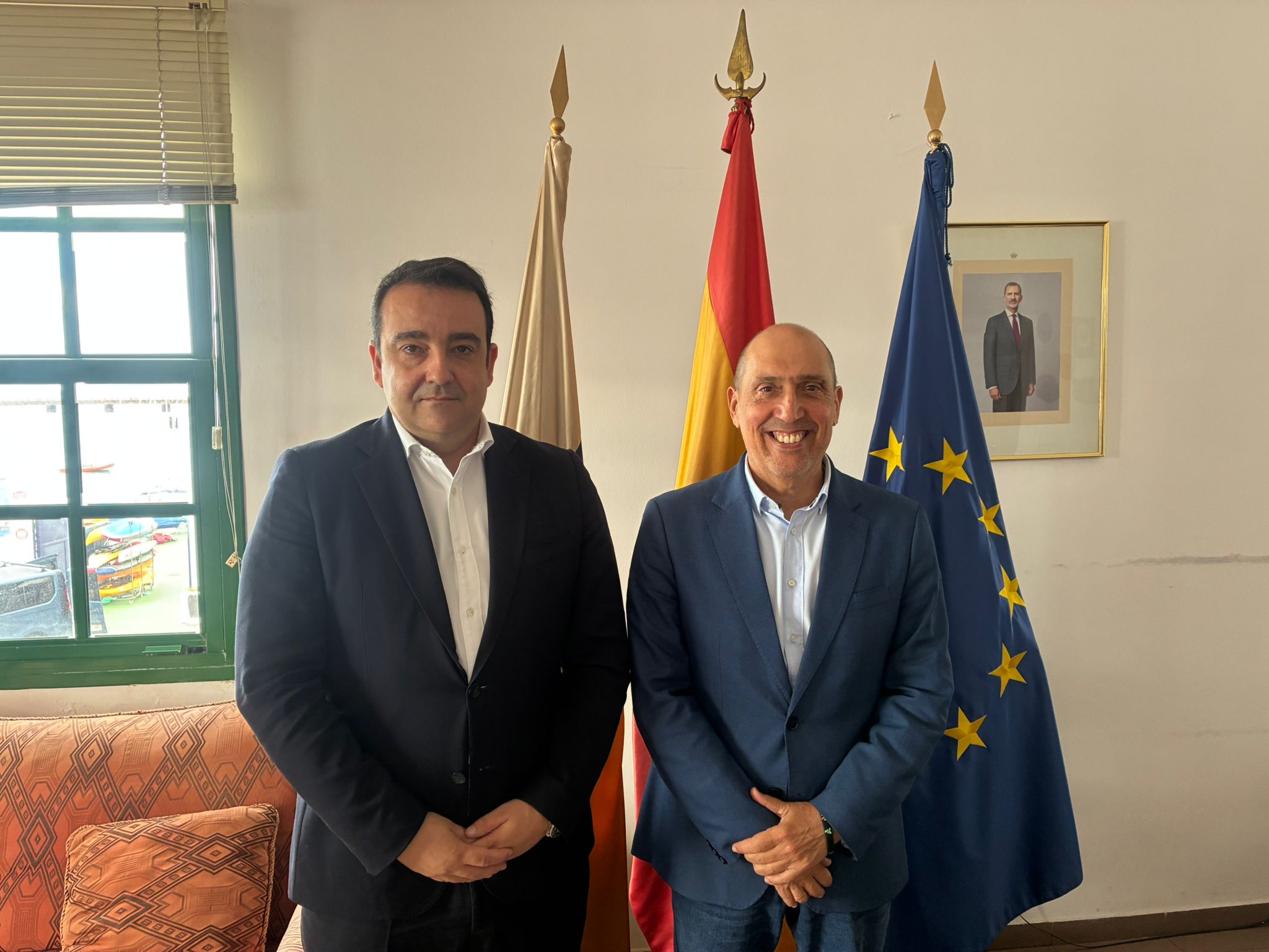 José Valle y Pedro Viera. Seguridad, aeropuerto y movilidad.