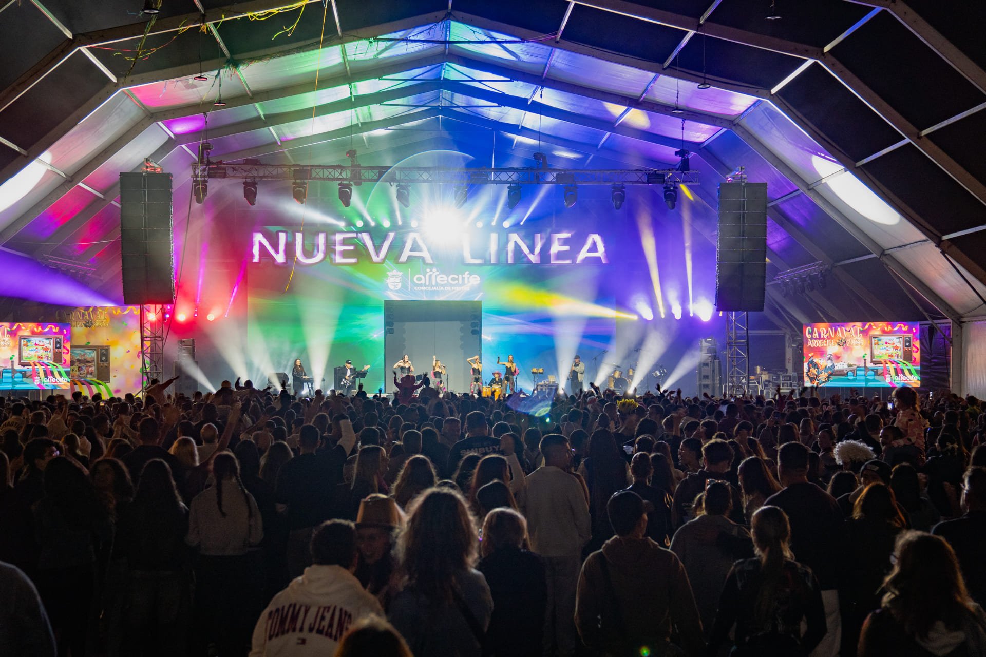 Nueva Línea y Miriam Cruz en Arrecife Nueva Línea y Miriam Cruz en Arrecife