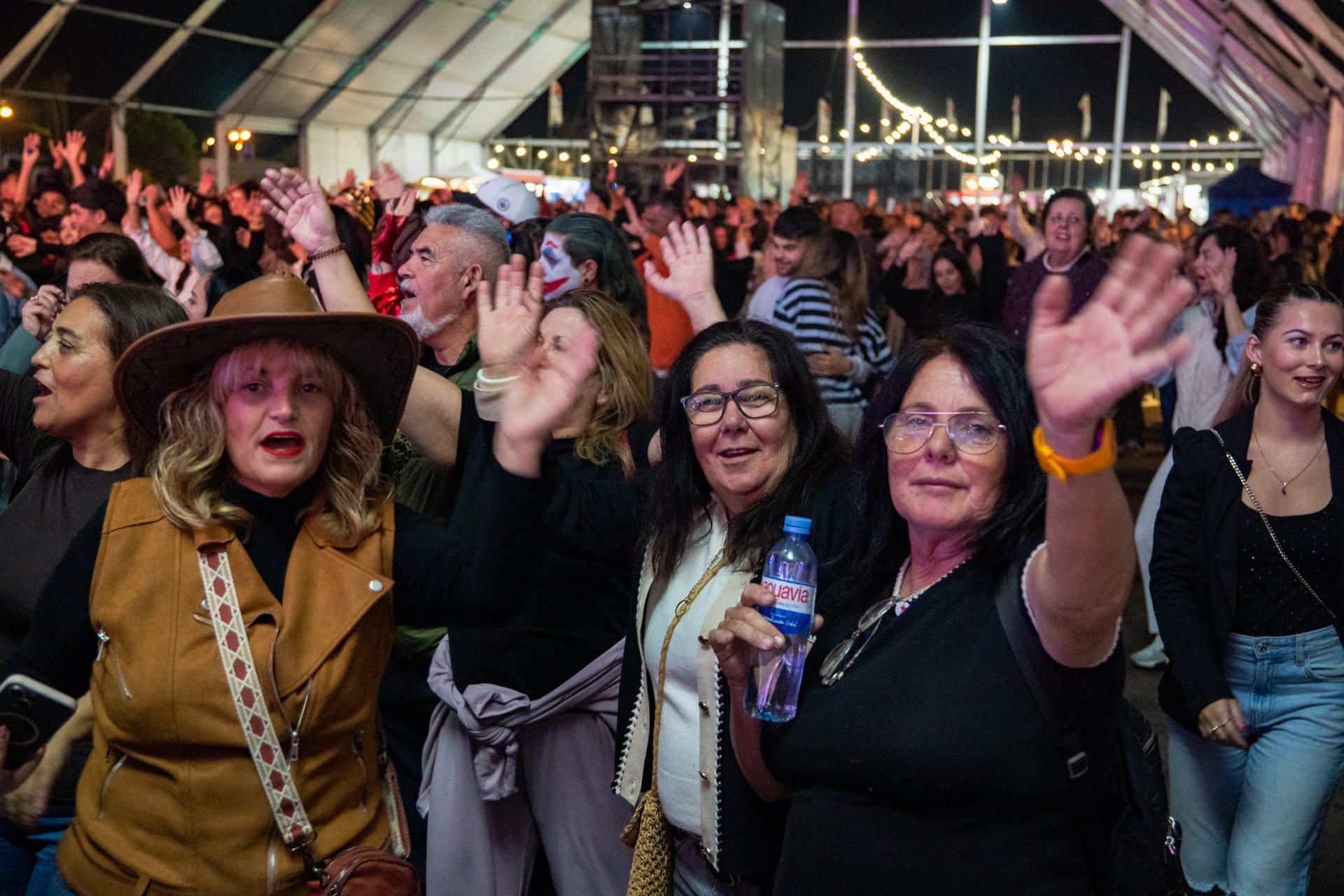 Nueva Línea y Miriam Cruz en Arrecife Nueva Línea y Miriam Cruz en Arrecife