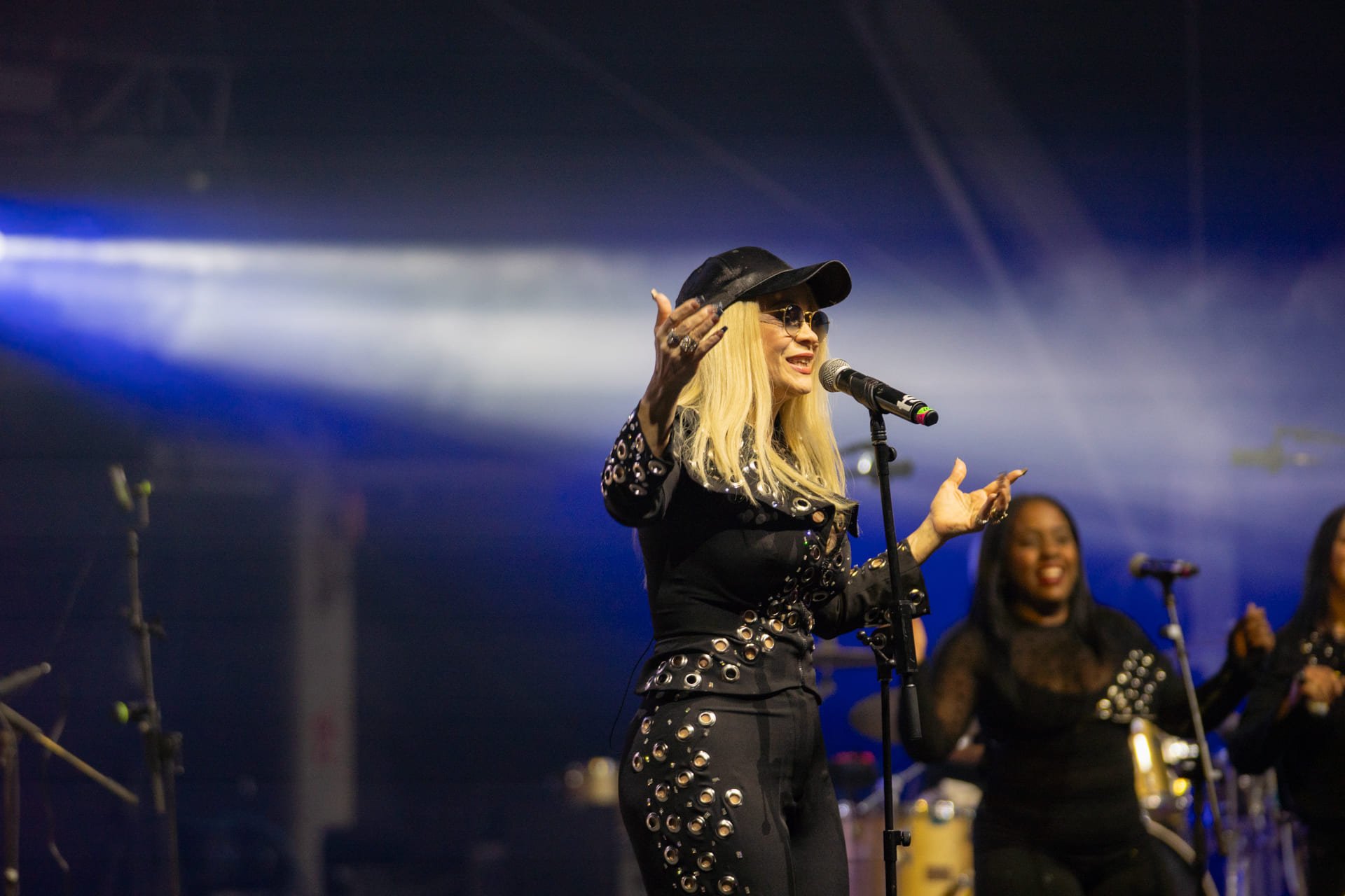 Nueva Línea y Miriam Cruz en Arrecife Nueva Línea y Miriam Cruz en Arrecife